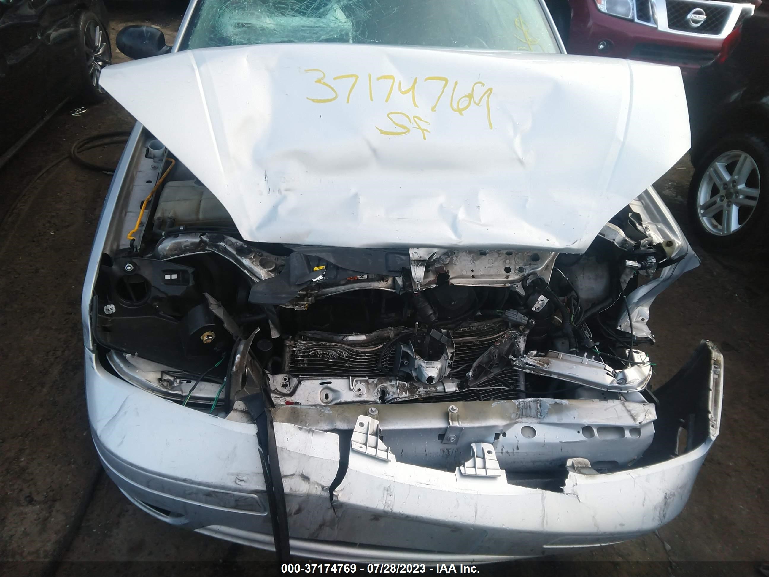 Photo 5 VIN: 3FAFP31N15R110537 - FORD FOCUS 