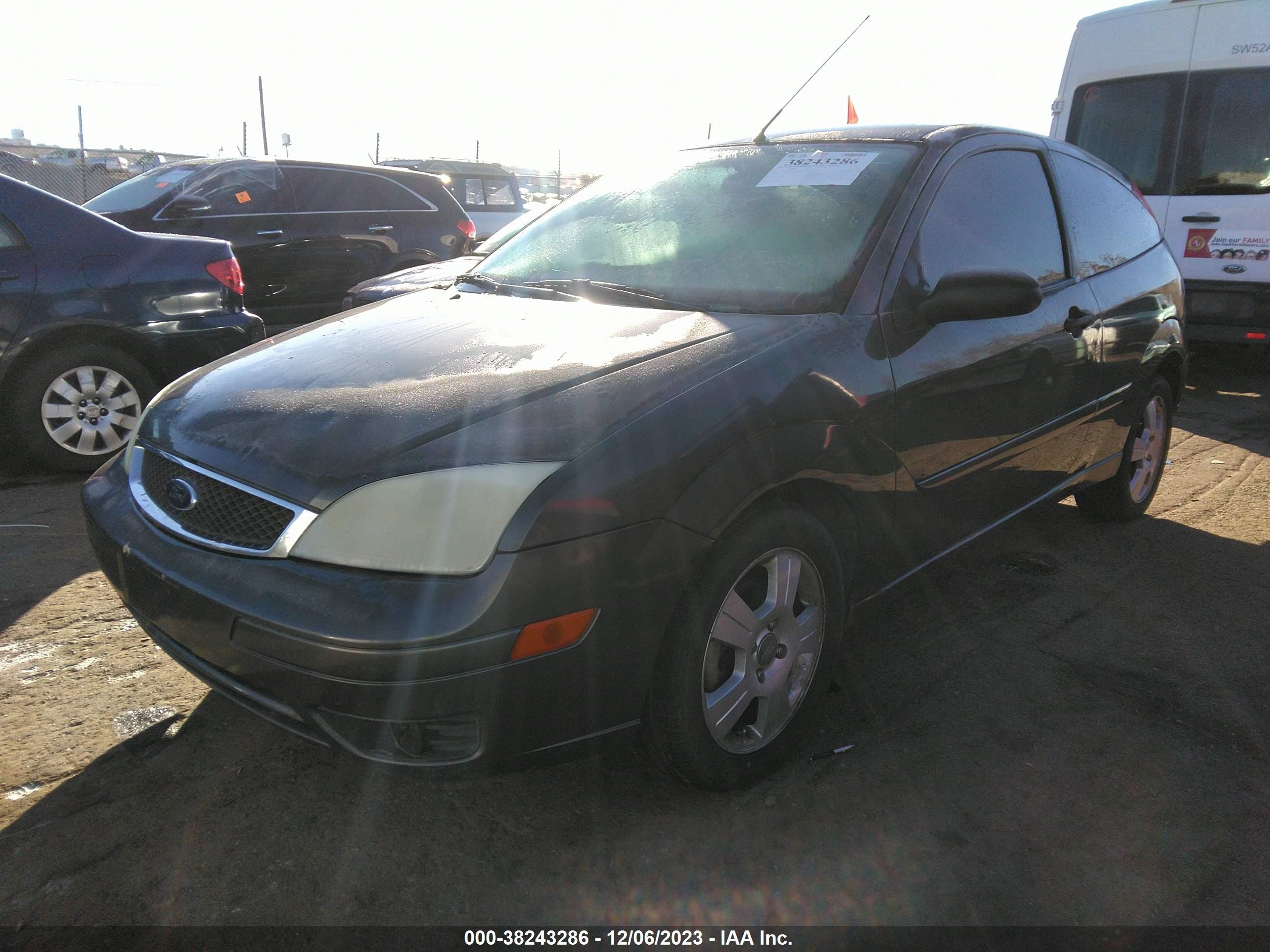 Photo 1 VIN: 3FAFP31N15R159253 - FORD FOCUS 