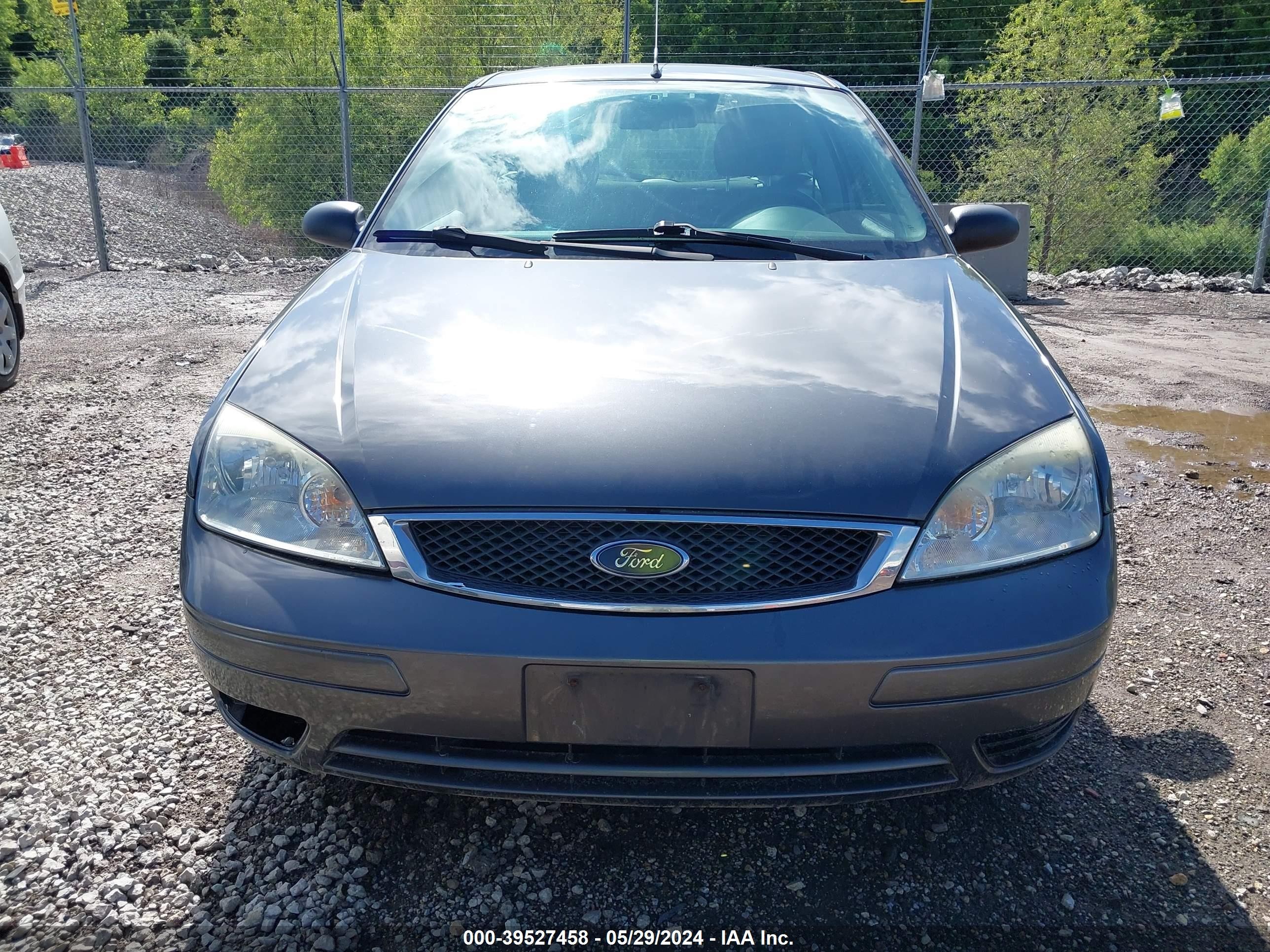 Photo 5 VIN: 3FAFP31N85R146564 - FORD FOCUS 