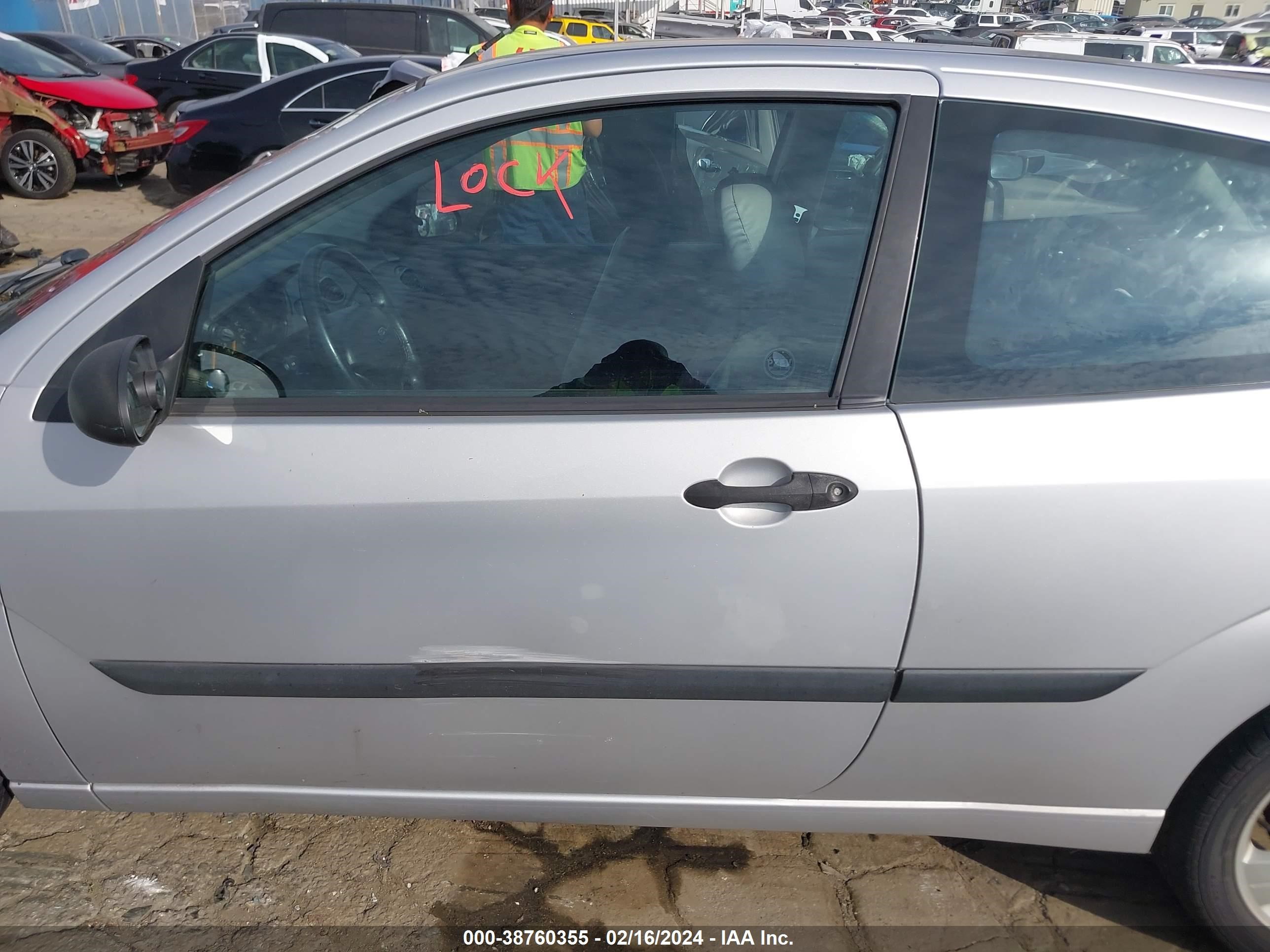 Photo 12 VIN: 3FAFP31Z74R128123 - FORD FOCUS 