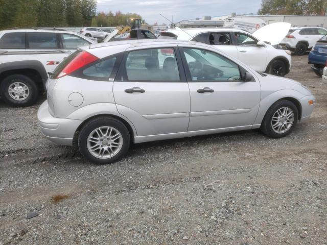 Photo 2 VIN: 3FAFP37303R124755 - FORD FOCUS ZX5 