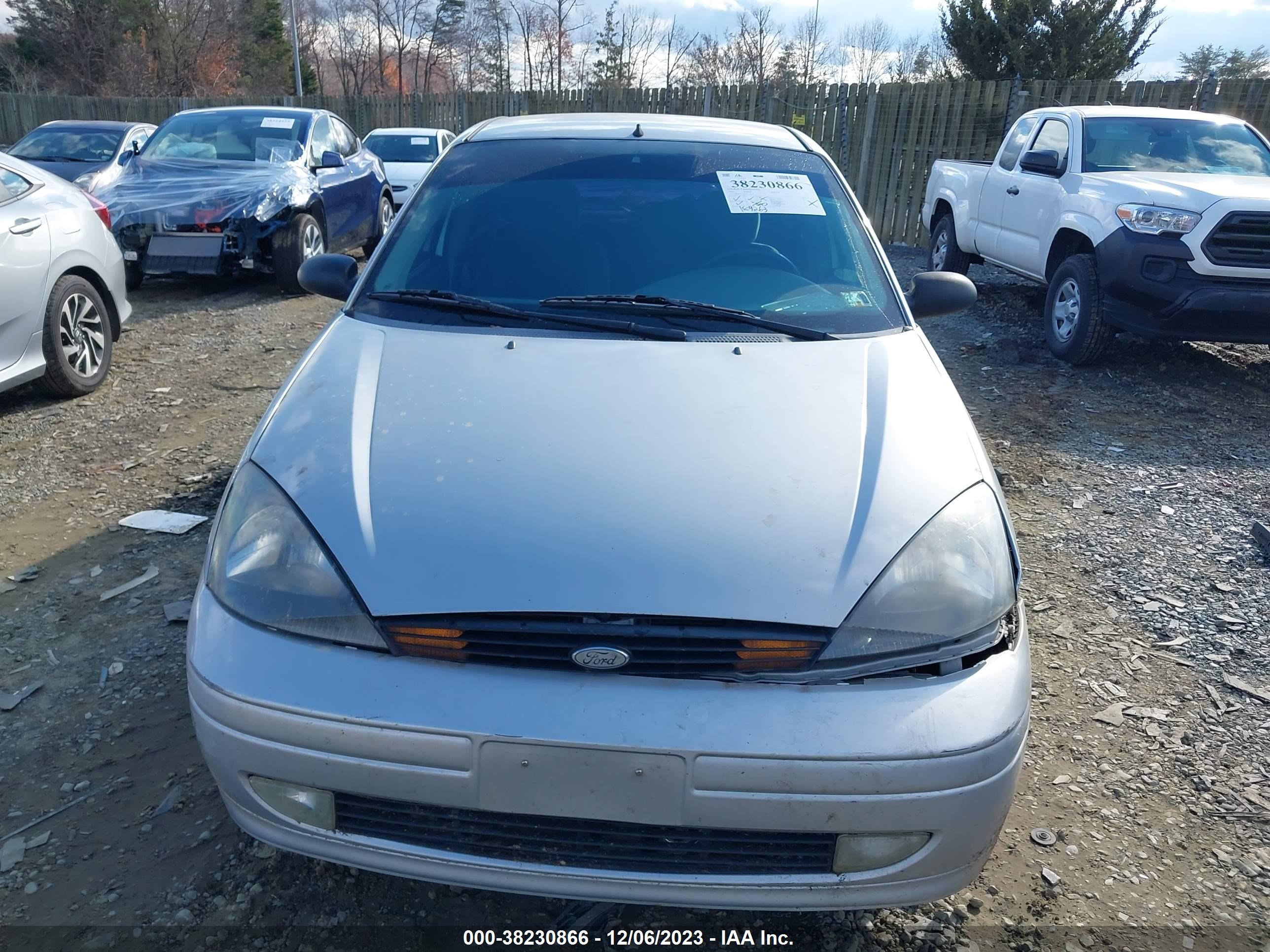 Photo 11 VIN: 3FAFP37343R145267 - FORD FOCUS 