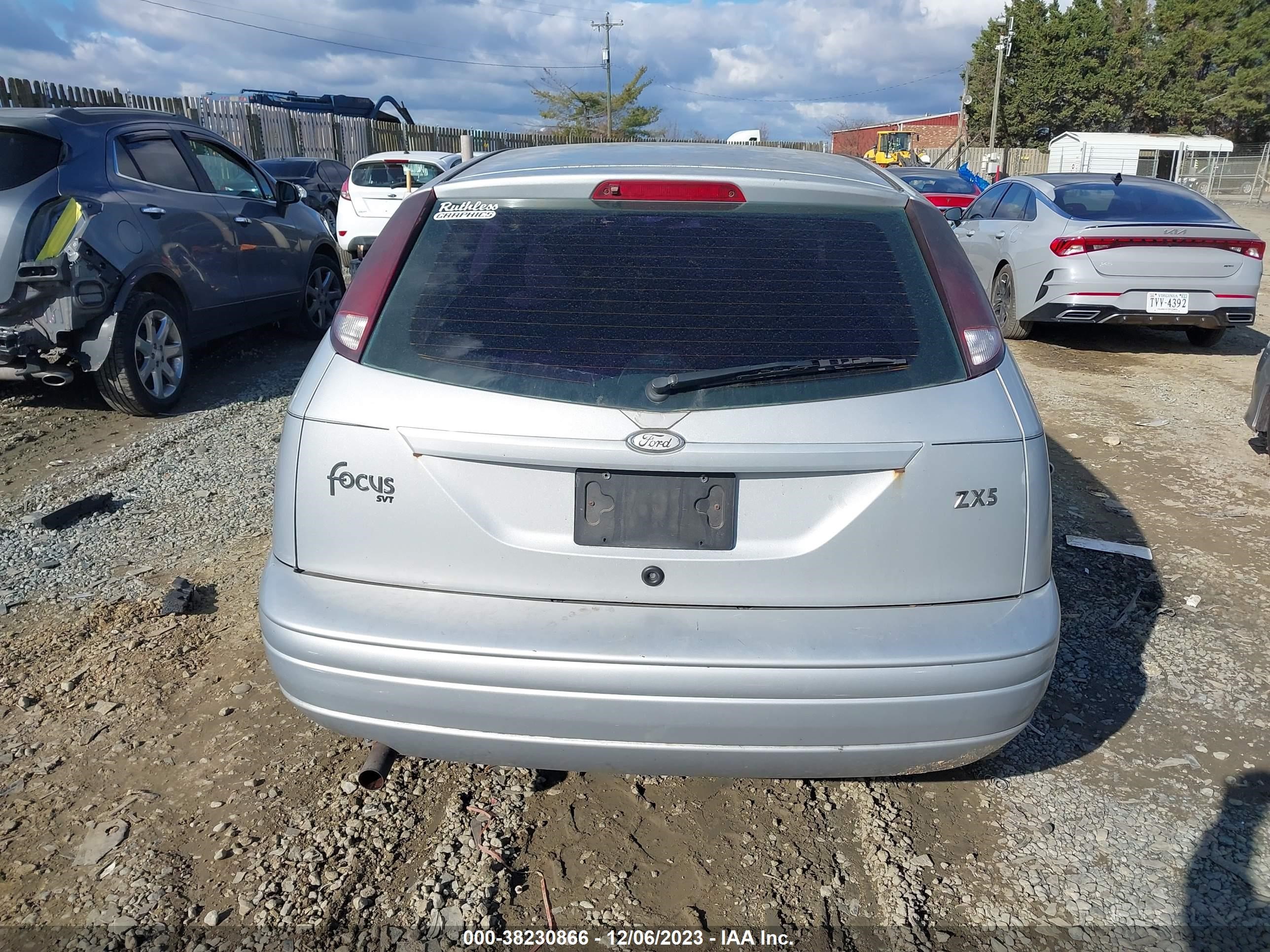 Photo 15 VIN: 3FAFP37343R145267 - FORD FOCUS 