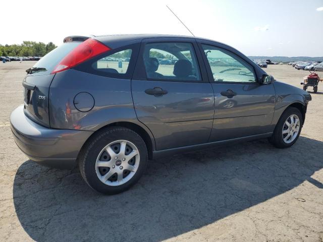 Photo 2 VIN: 3FAFP37N05R118796 - FORD FOCUS ZX5 