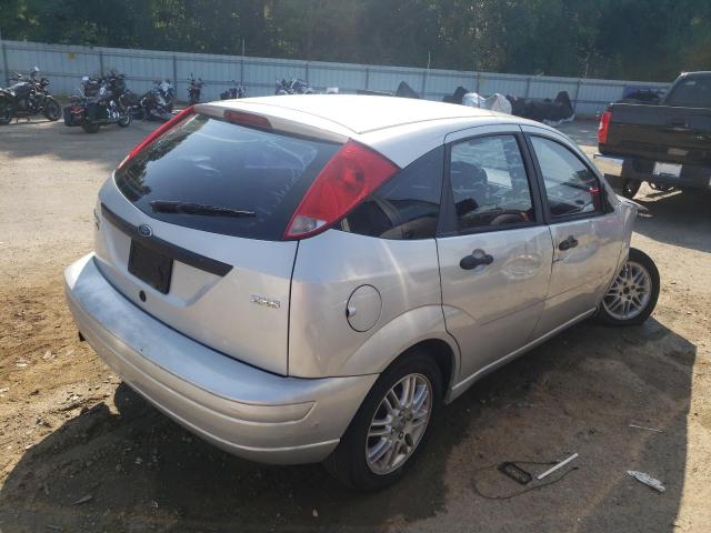 Photo 2 VIN: 3FAFP37N05R122217 - FORD FOCUS ZX5 