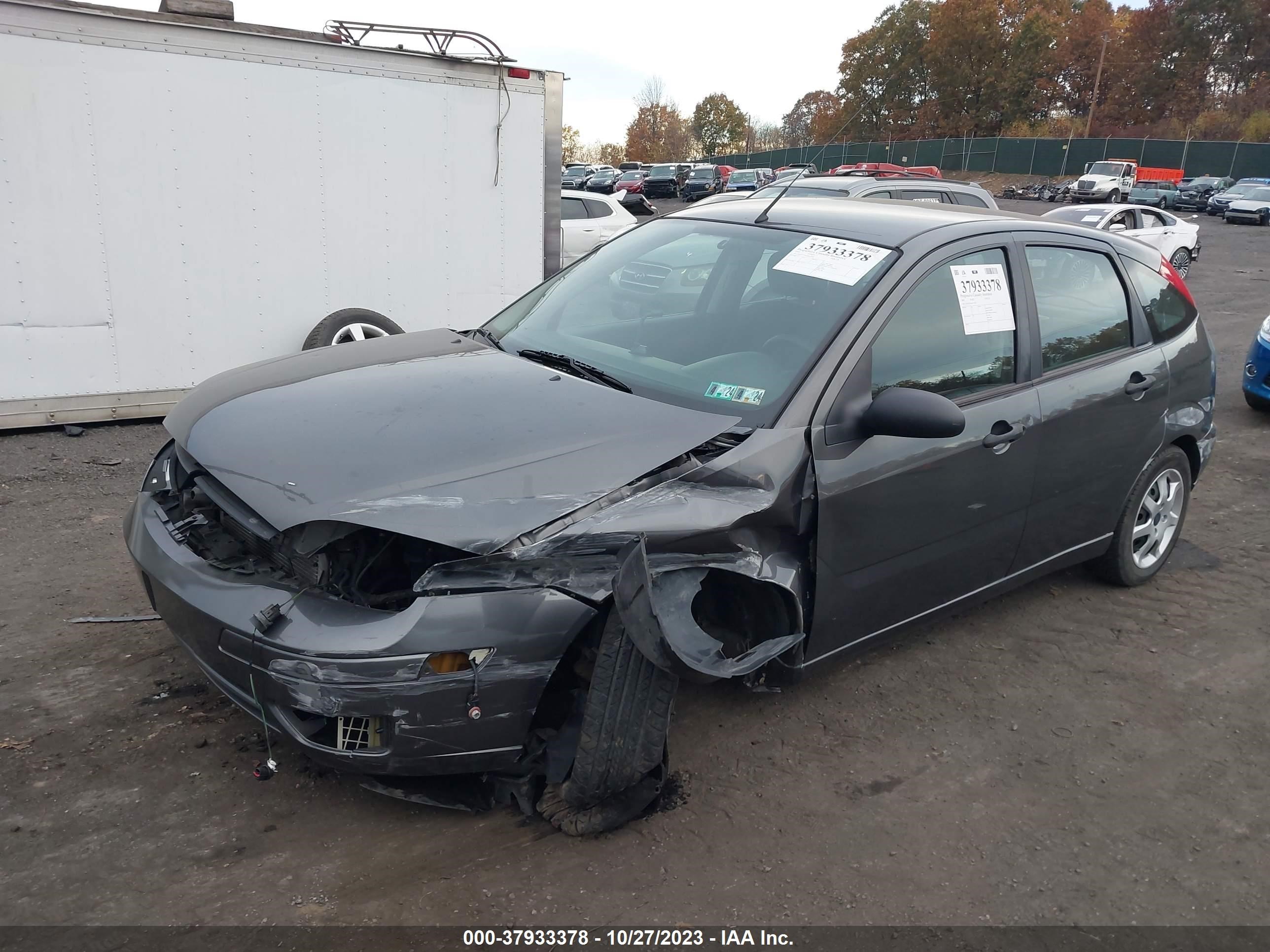 Photo 1 VIN: 3FAFP37N65R117538 - FORD FOCUS 