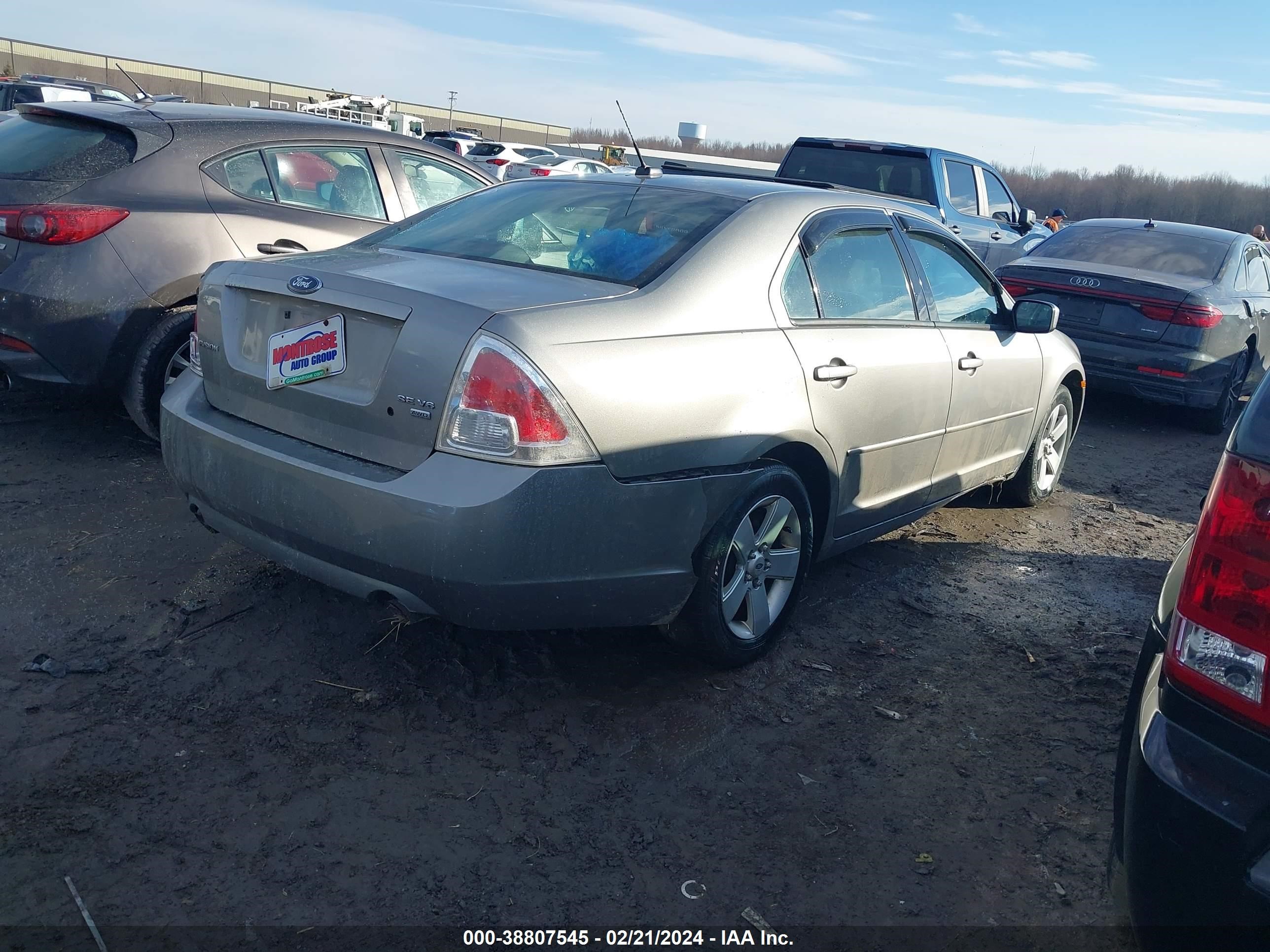 Photo 3 VIN: 3FAHP01128R152398 - FORD FUSION 