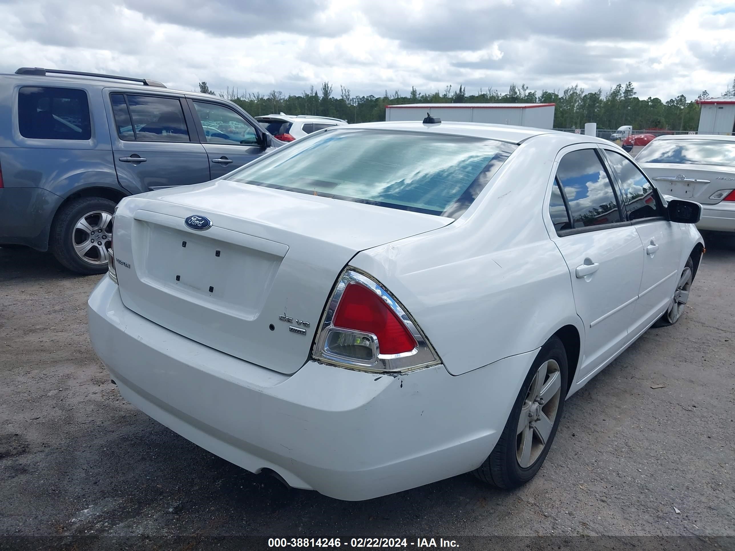 Photo 3 VIN: 3FAHP01157R138672 - FORD FUSION 