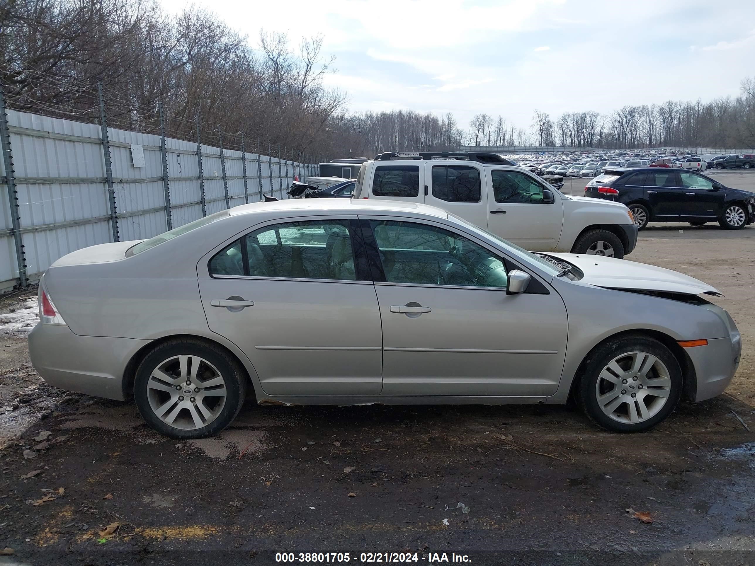 Photo 12 VIN: 3FAHP02117R173434 - FORD FUSION 