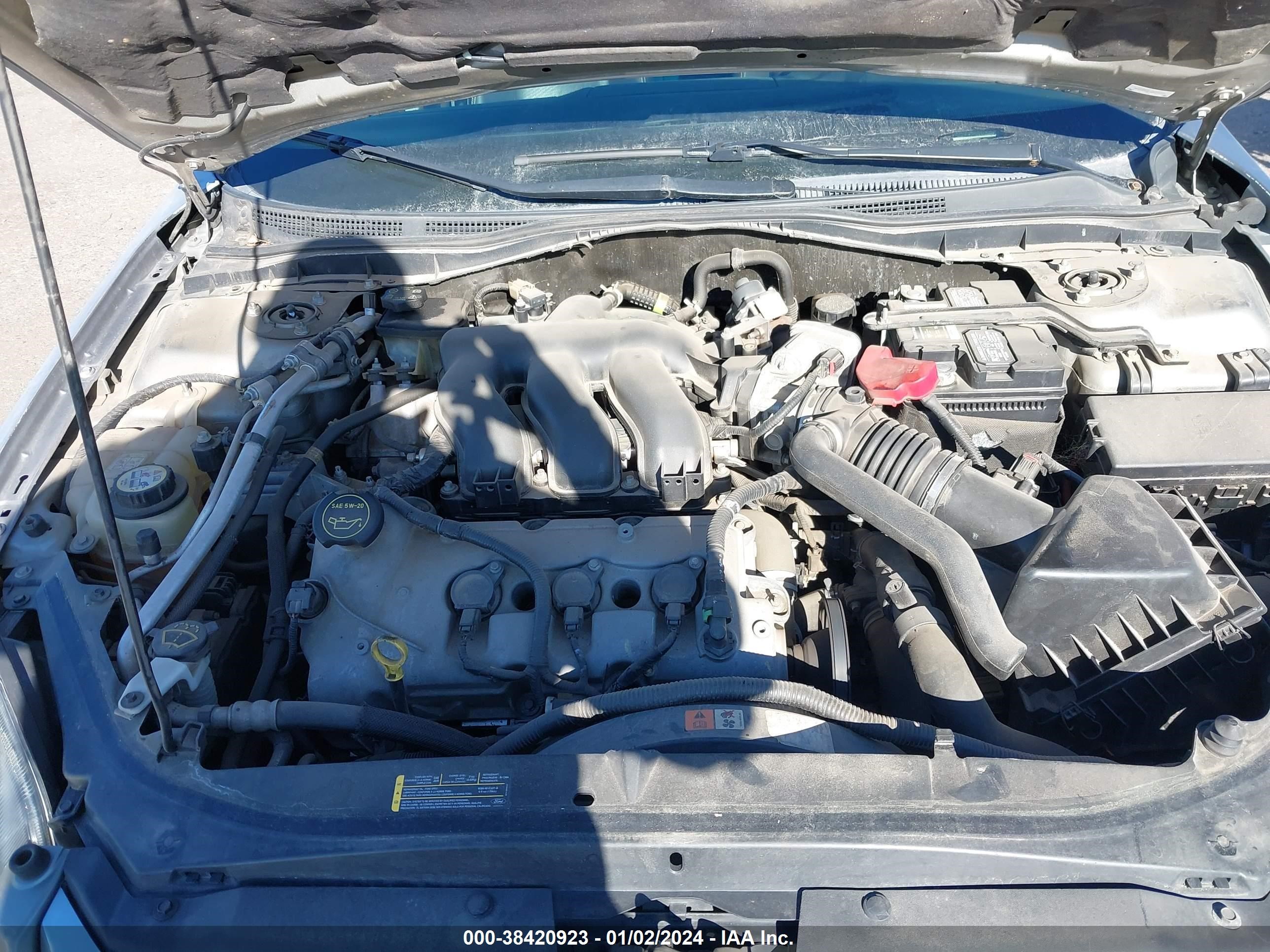 Photo 9 VIN: 3FAHP02138R112619 - FORD FUSION 