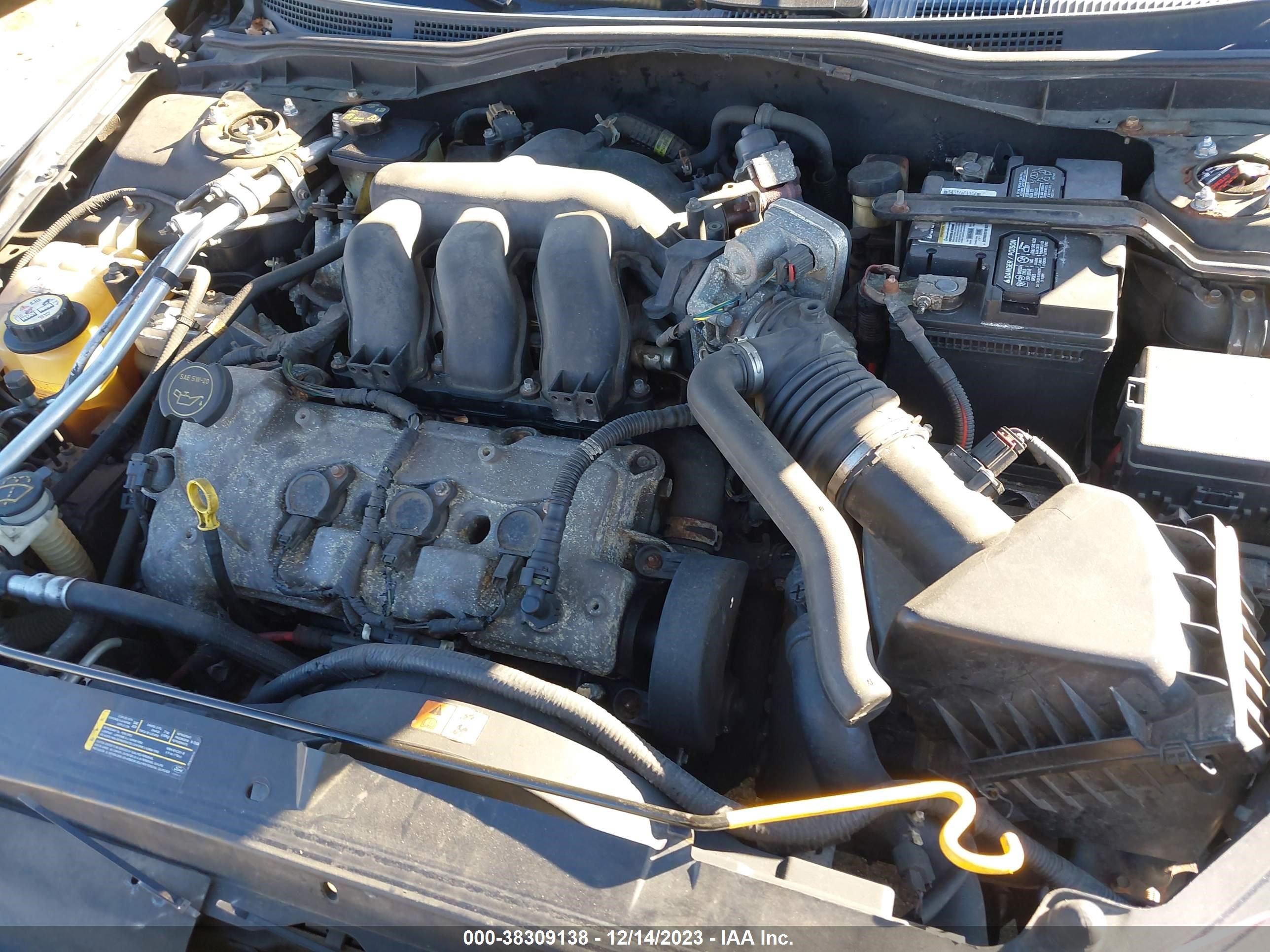 Photo 9 VIN: 3FAHP021X7R246638 - FORD FUSION 