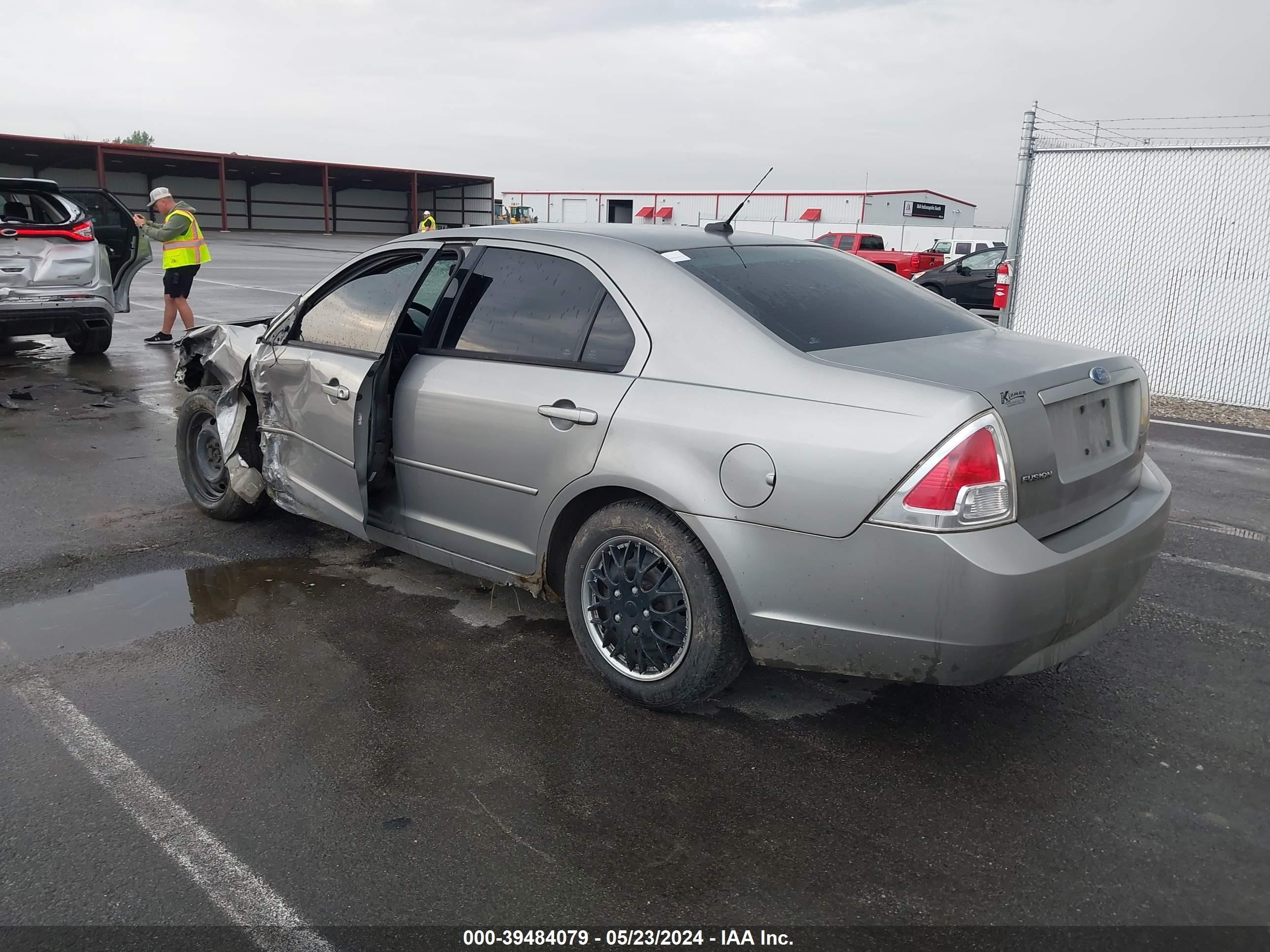 Photo 2 VIN: 3FAHP06Z58R173910 - FORD FUSION 