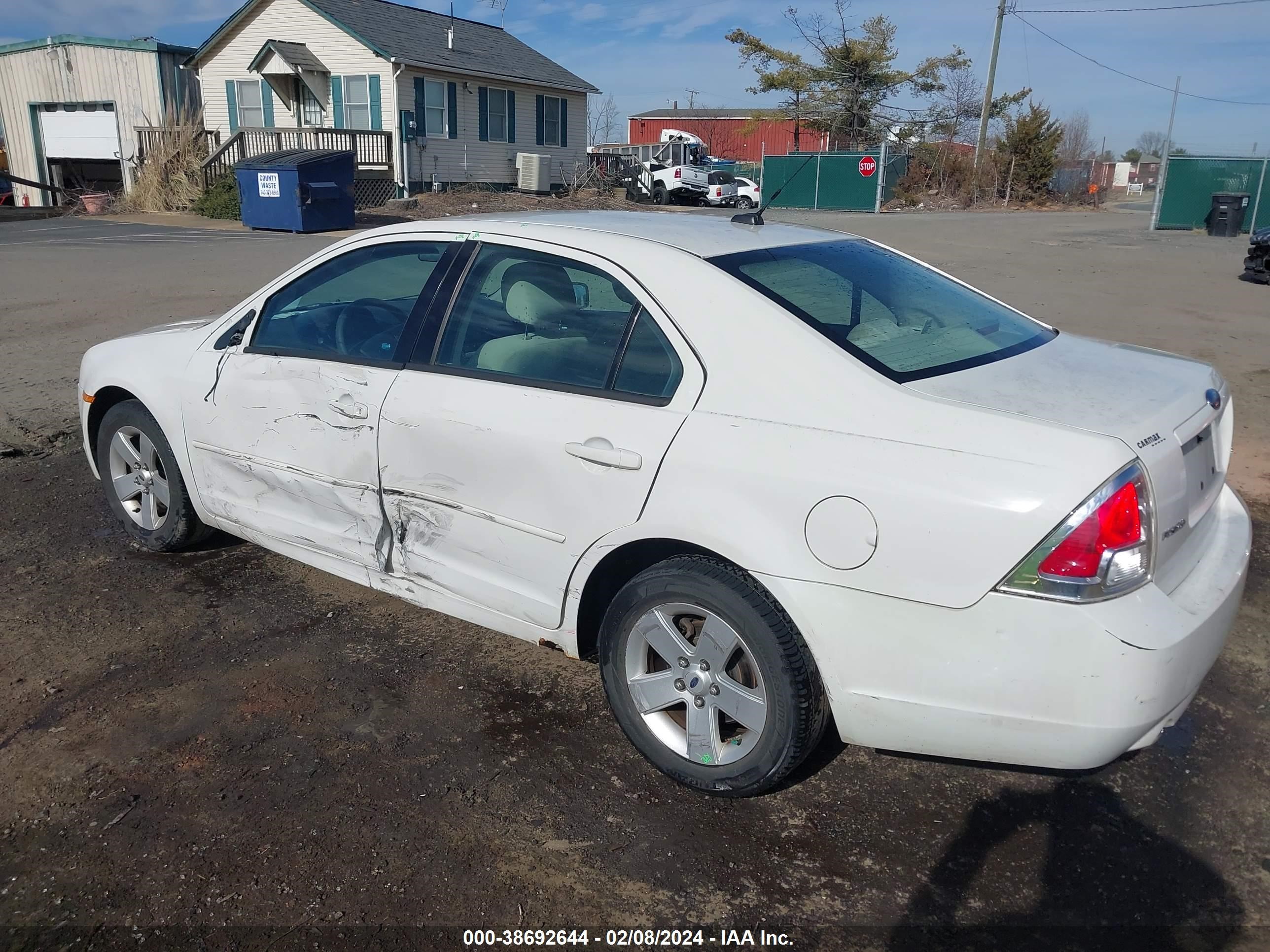 Photo 2 VIN: 3FAHP07108R144744 - FORD FUSION 