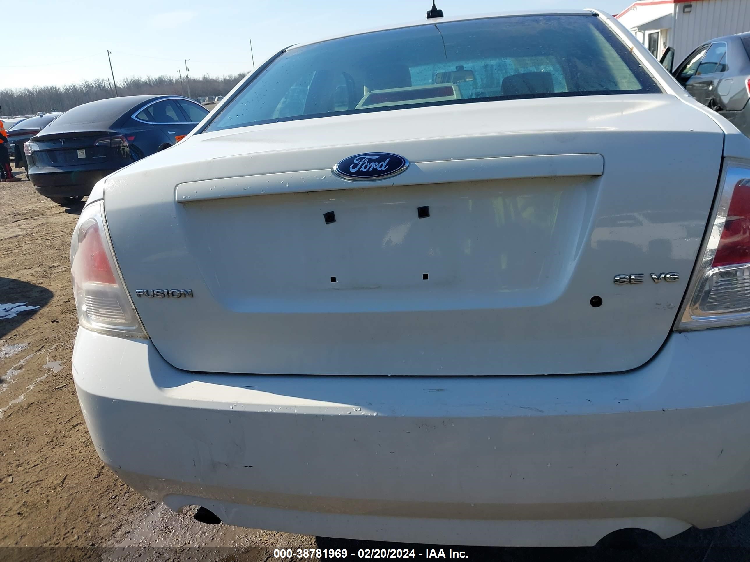 Photo 15 VIN: 3FAHP07118R211075 - FORD FUSION 