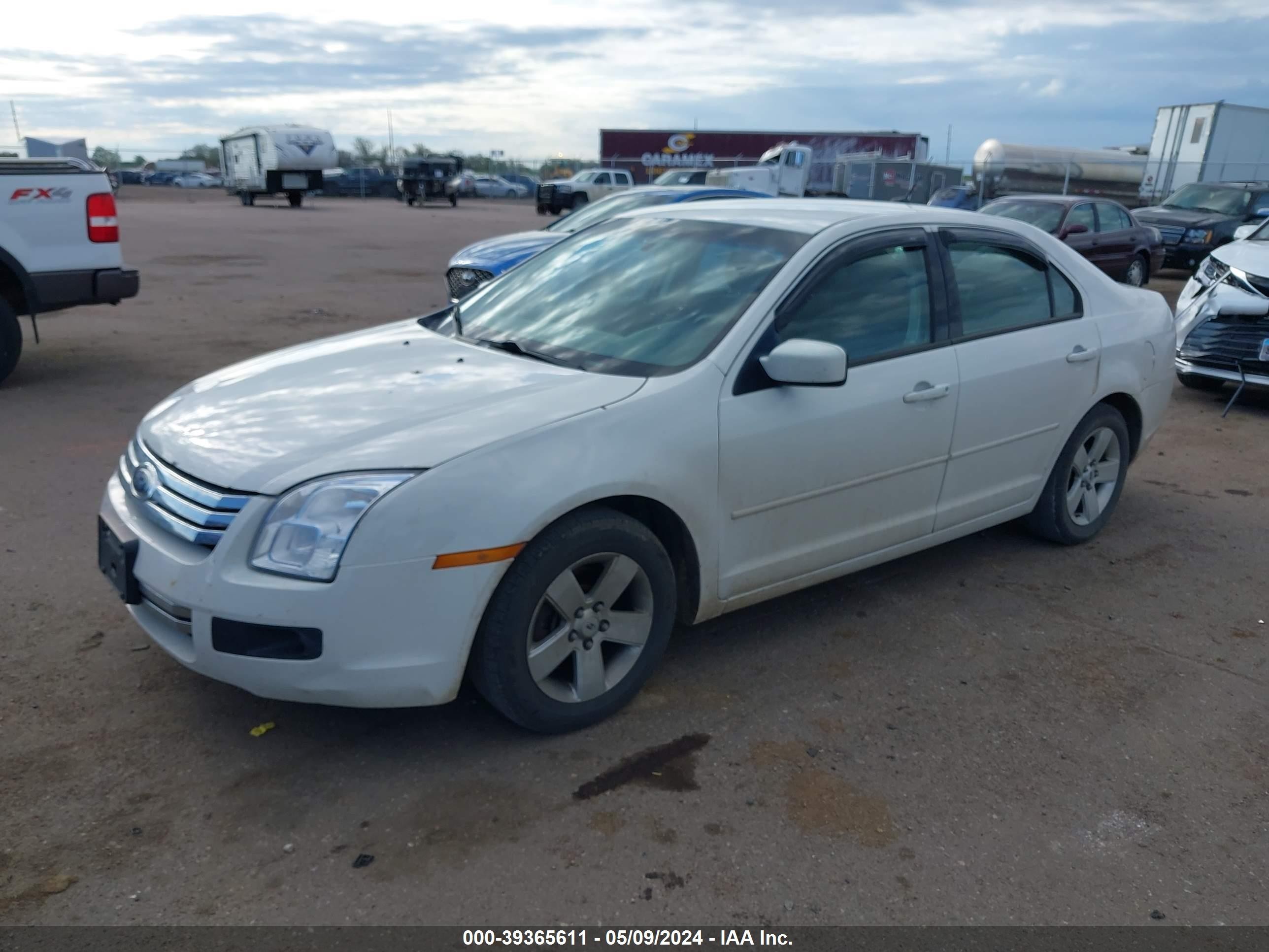 Photo 1 VIN: 3FAHP07118R270952 - FORD FUSION 