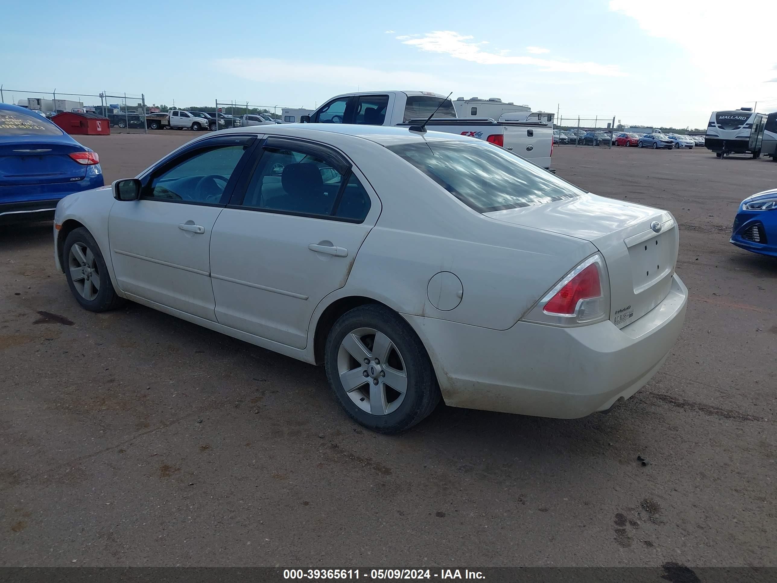 Photo 2 VIN: 3FAHP07118R270952 - FORD FUSION 