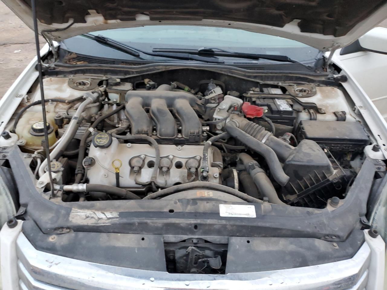 Photo 10 VIN: 3FAHP07128R221081 - FORD FUSION 