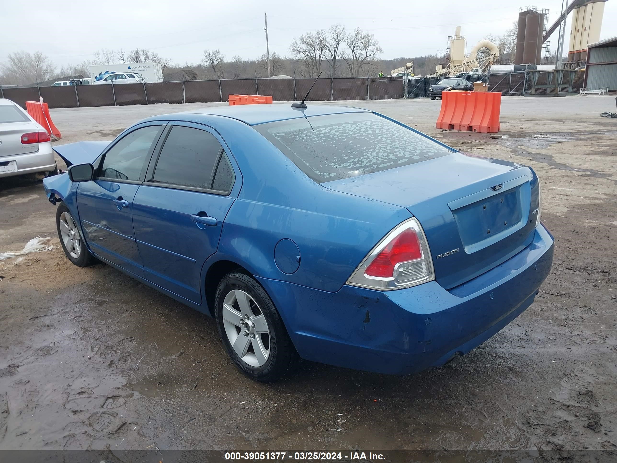 Photo 2 VIN: 3FAHP07179R196177 - FORD FUSION 