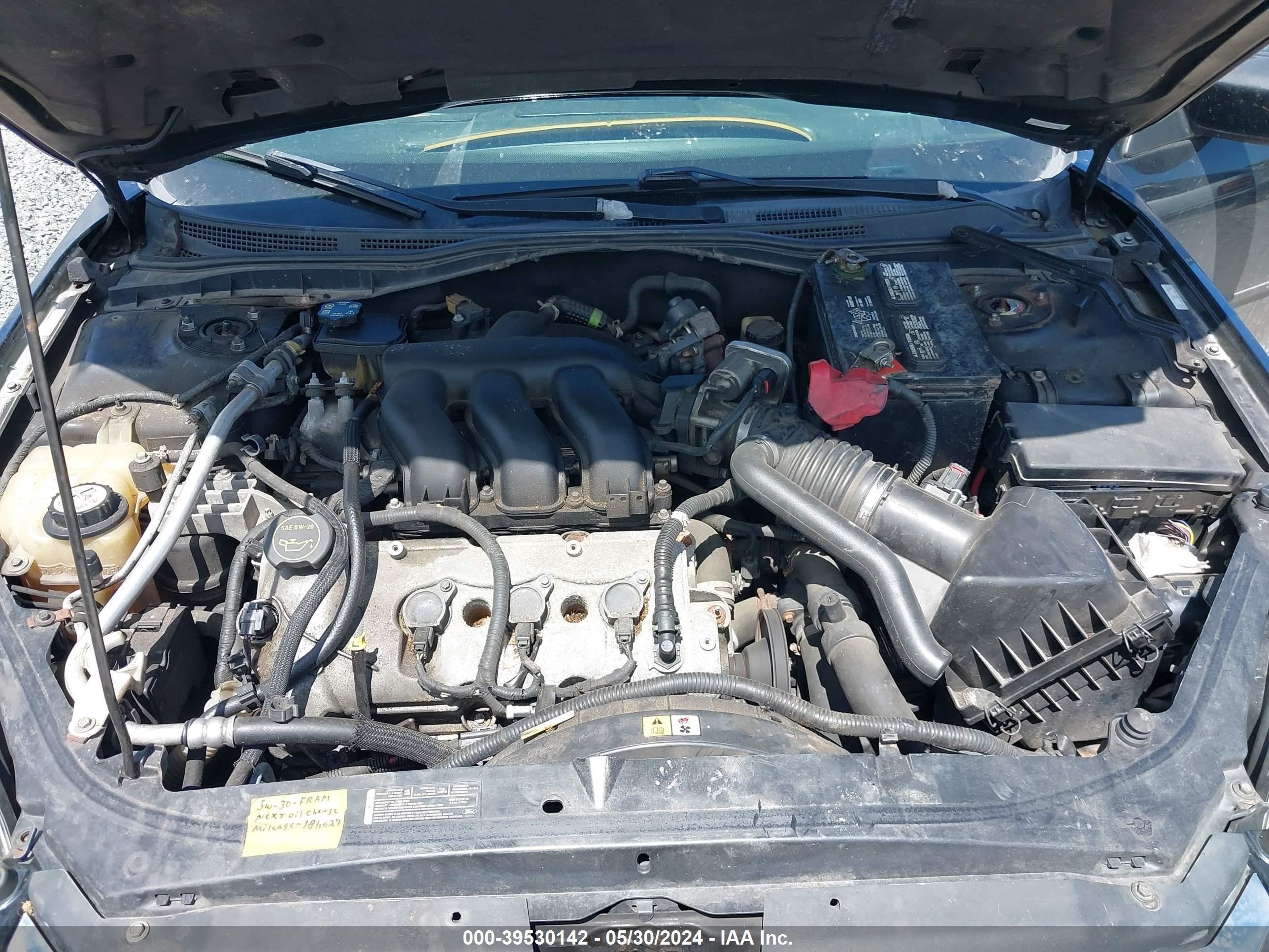 Photo 9 VIN: 3FAHP07188R132485 - FORD FUSION 