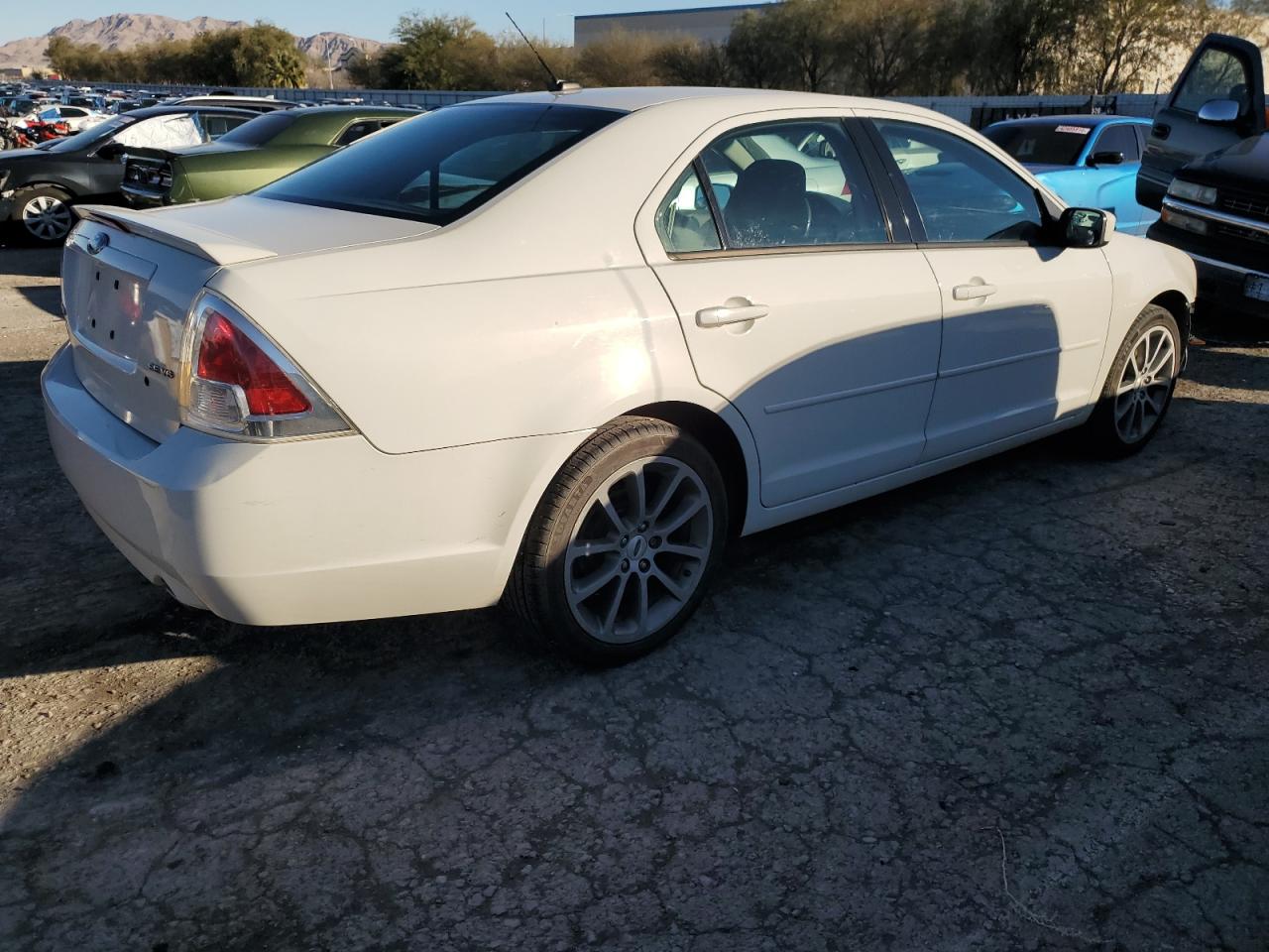 Photo 2 VIN: 3FAHP07199R119066 - FORD FUSION 