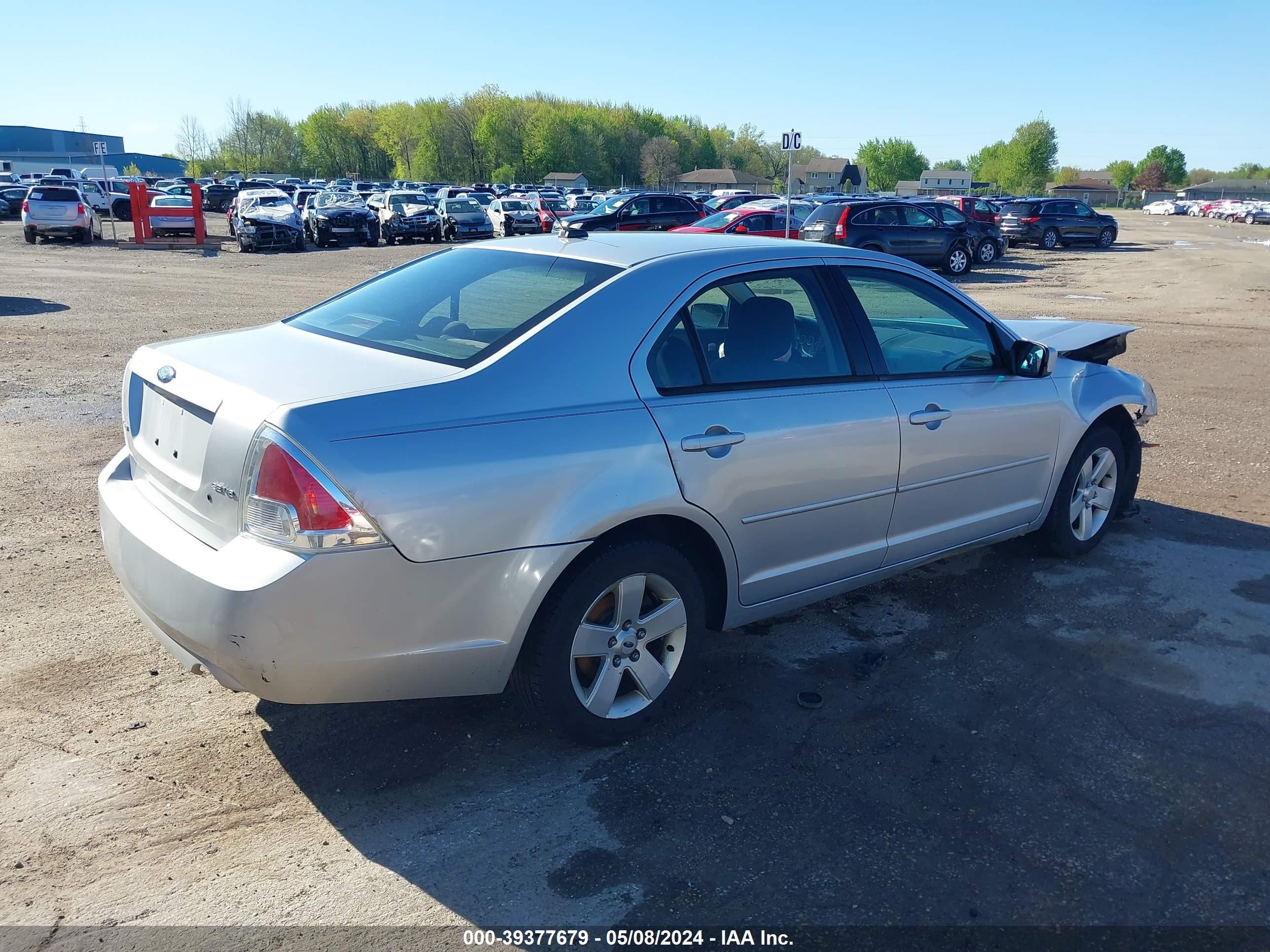 Photo 3 VIN: 3FAHP071X9R125376 - FORD FUSION 