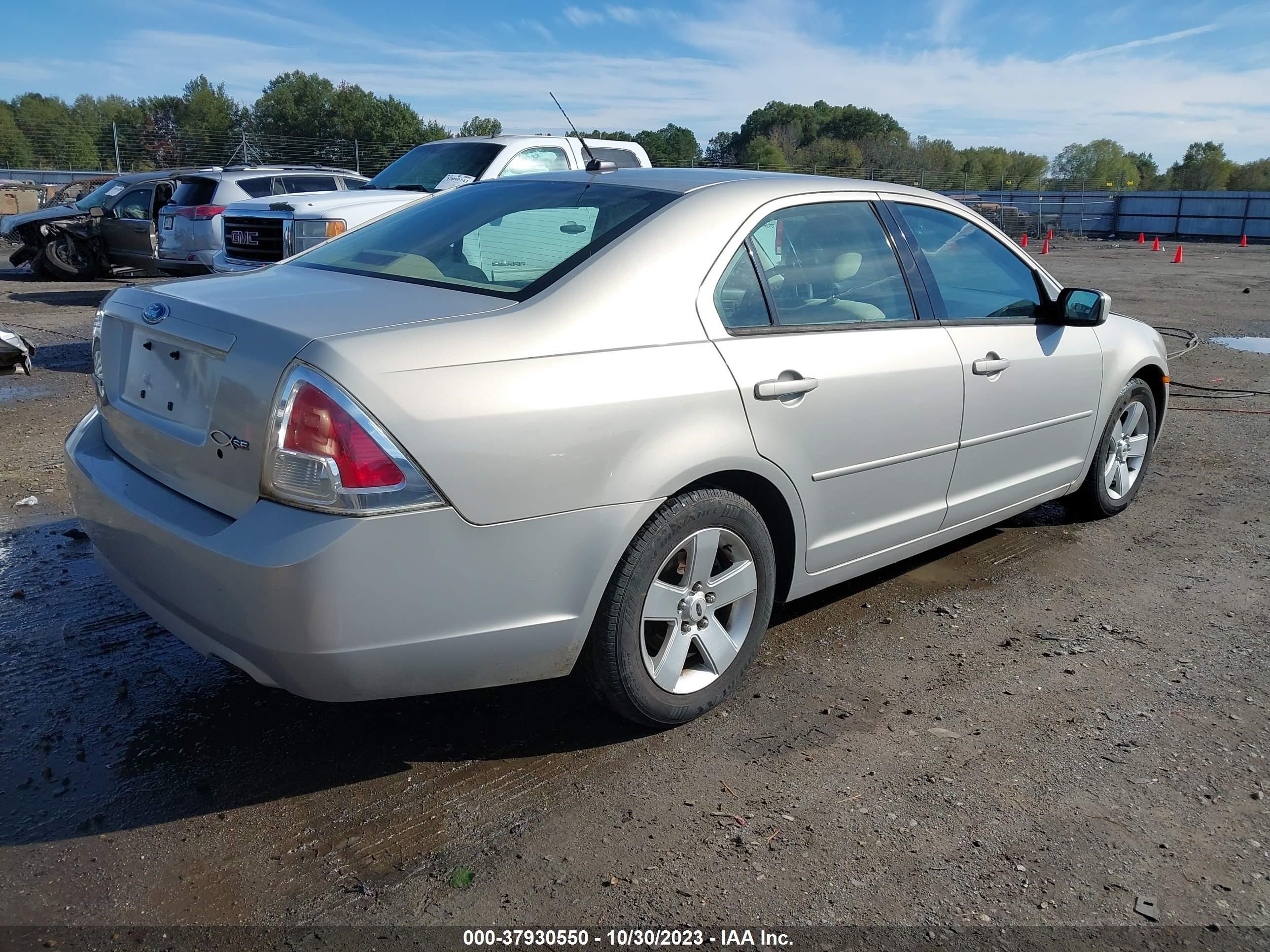 Photo 3 VIN: 3FAHP07Z09R215495 - FORD FUSION 