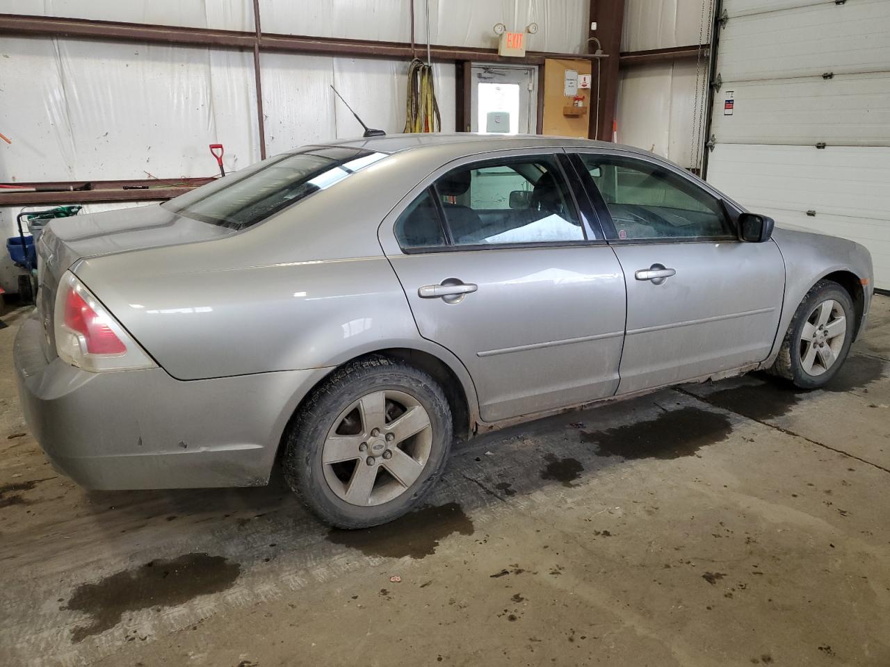 Photo 2 VIN: 3FAHP07Z18R145116 - FORD FUSION 