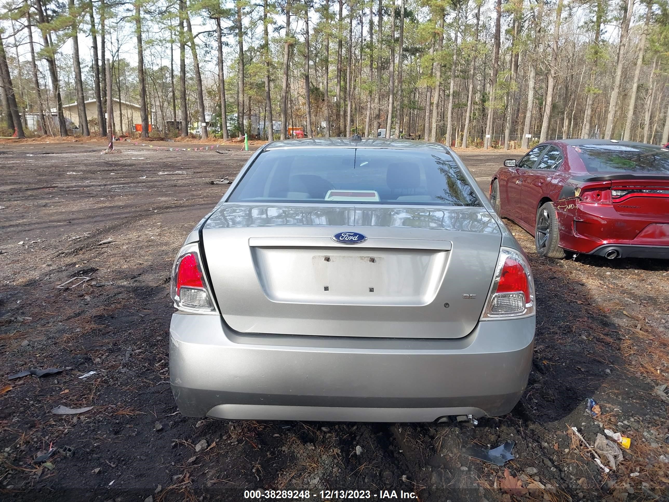 Photo 15 VIN: 3FAHP07Z18R153099 - FORD FUSION 