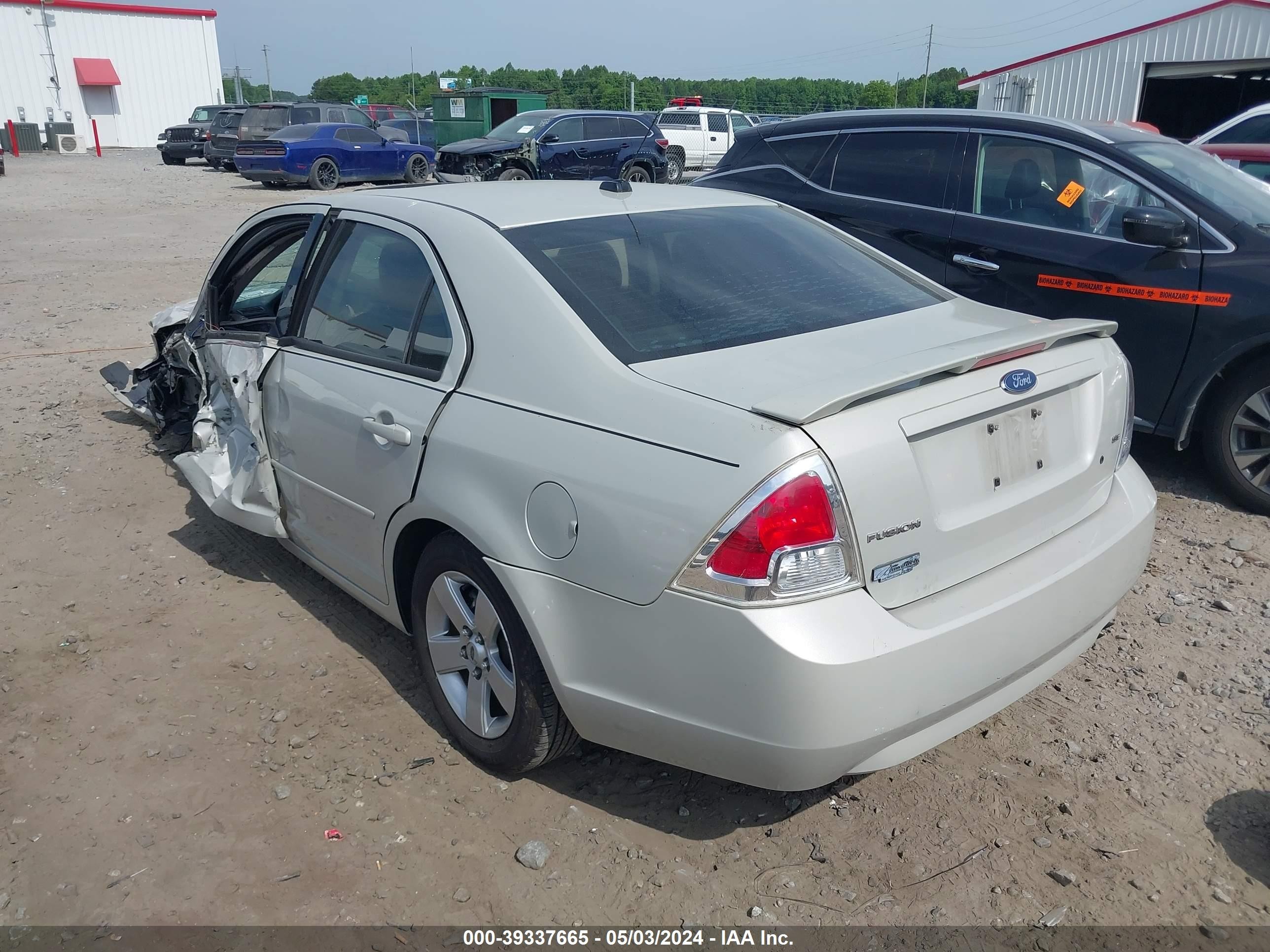 Photo 2 VIN: 3FAHP07Z18R168993 - FORD FUSION 