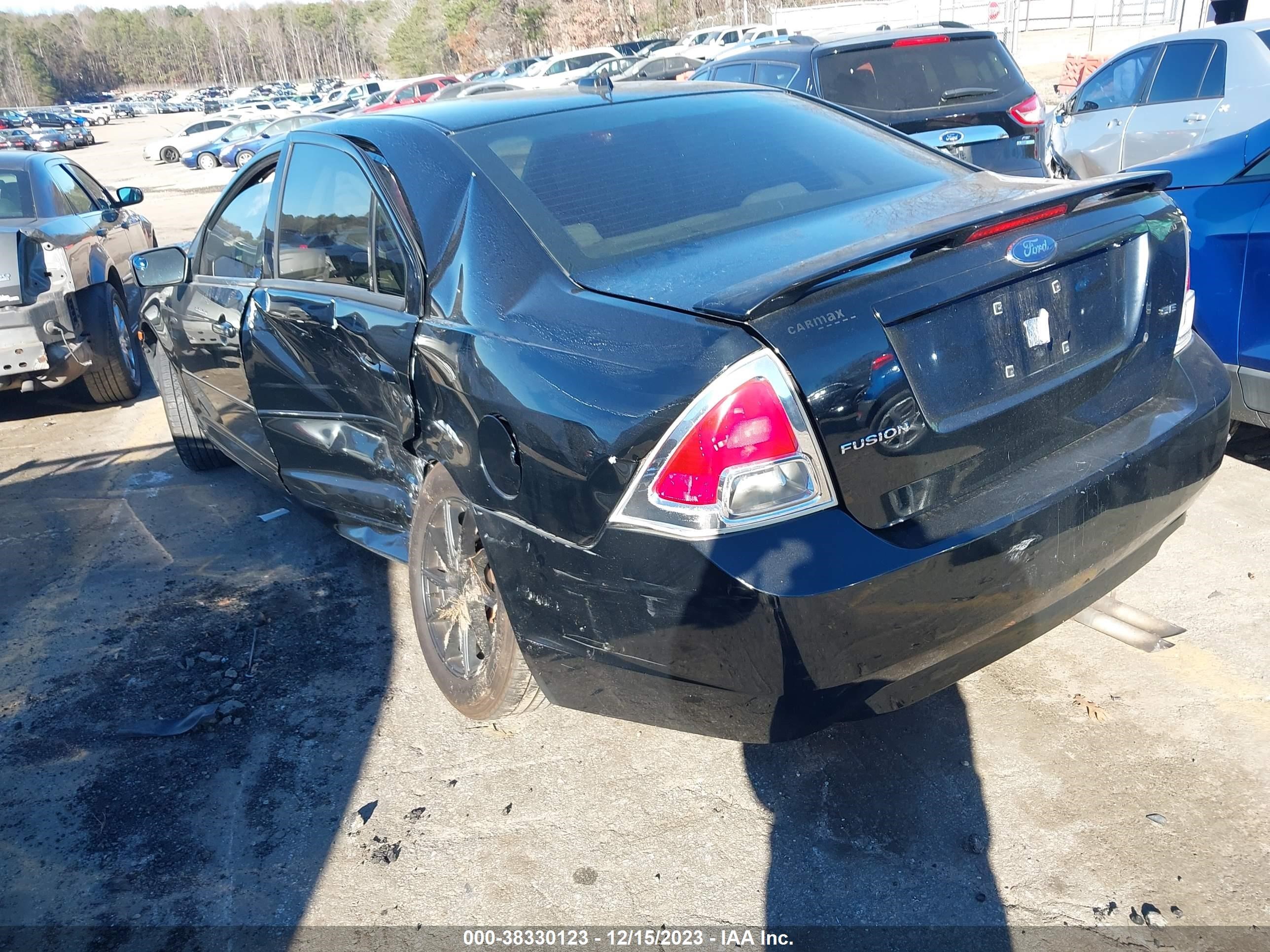 Photo 2 VIN: 3FAHP07Z28R247928 - FORD FUSION 