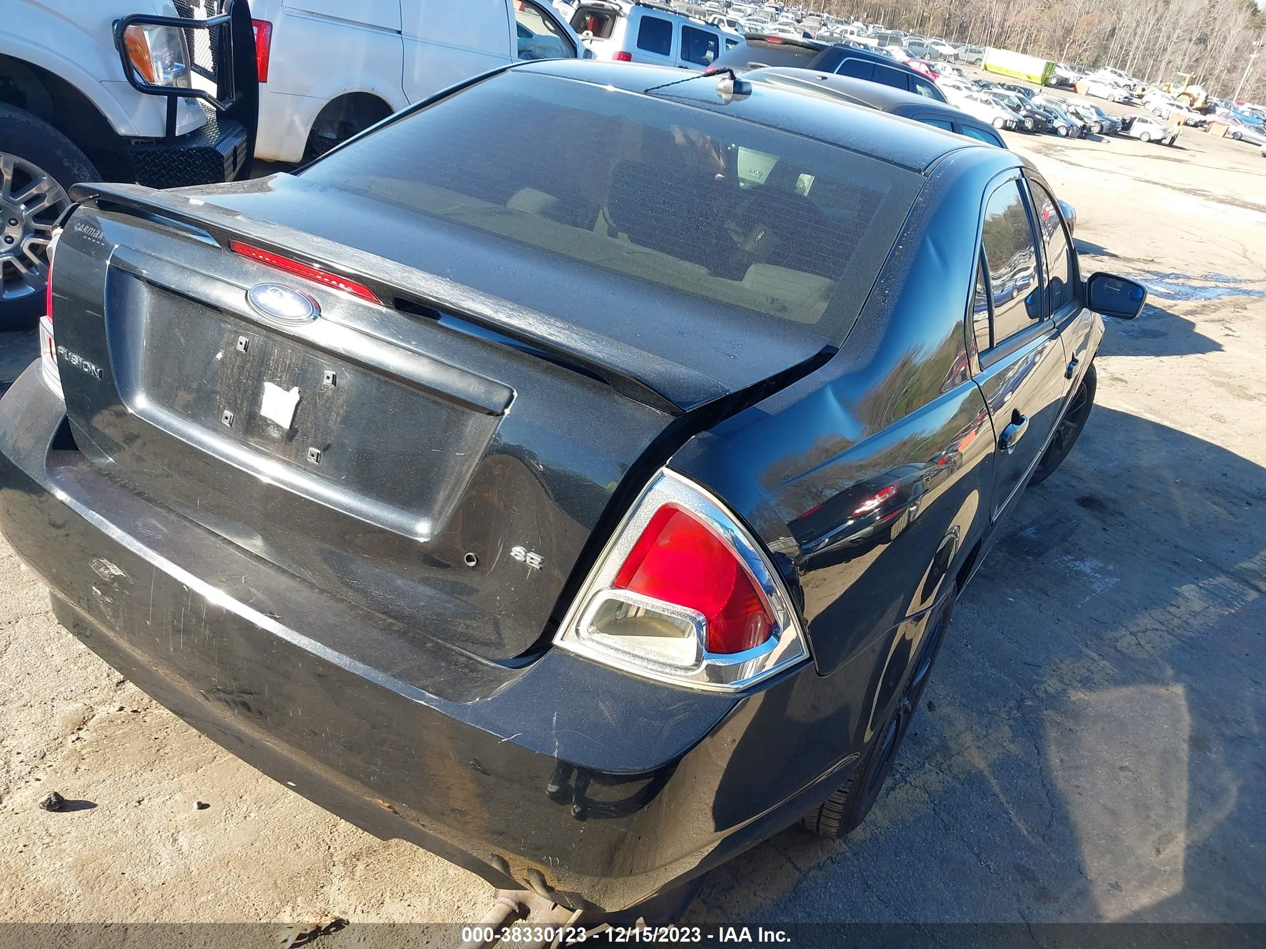 Photo 3 VIN: 3FAHP07Z28R247928 - FORD FUSION 