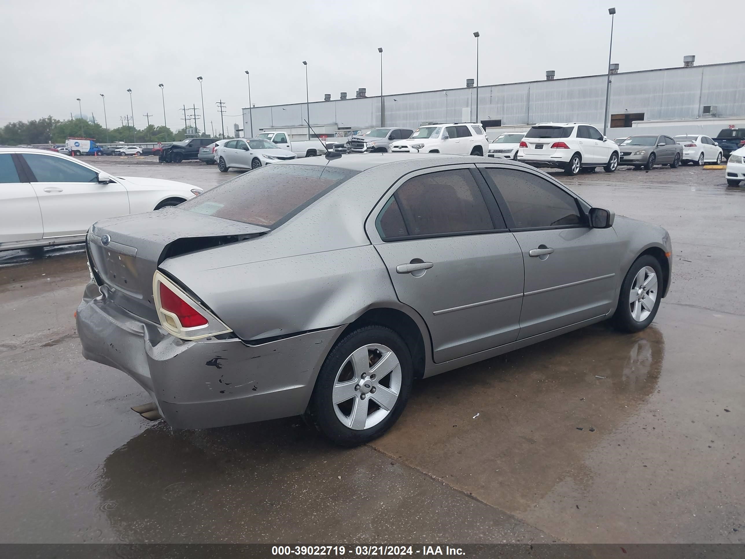 Photo 3 VIN: 3FAHP07Z38R217661 - FORD FUSION 