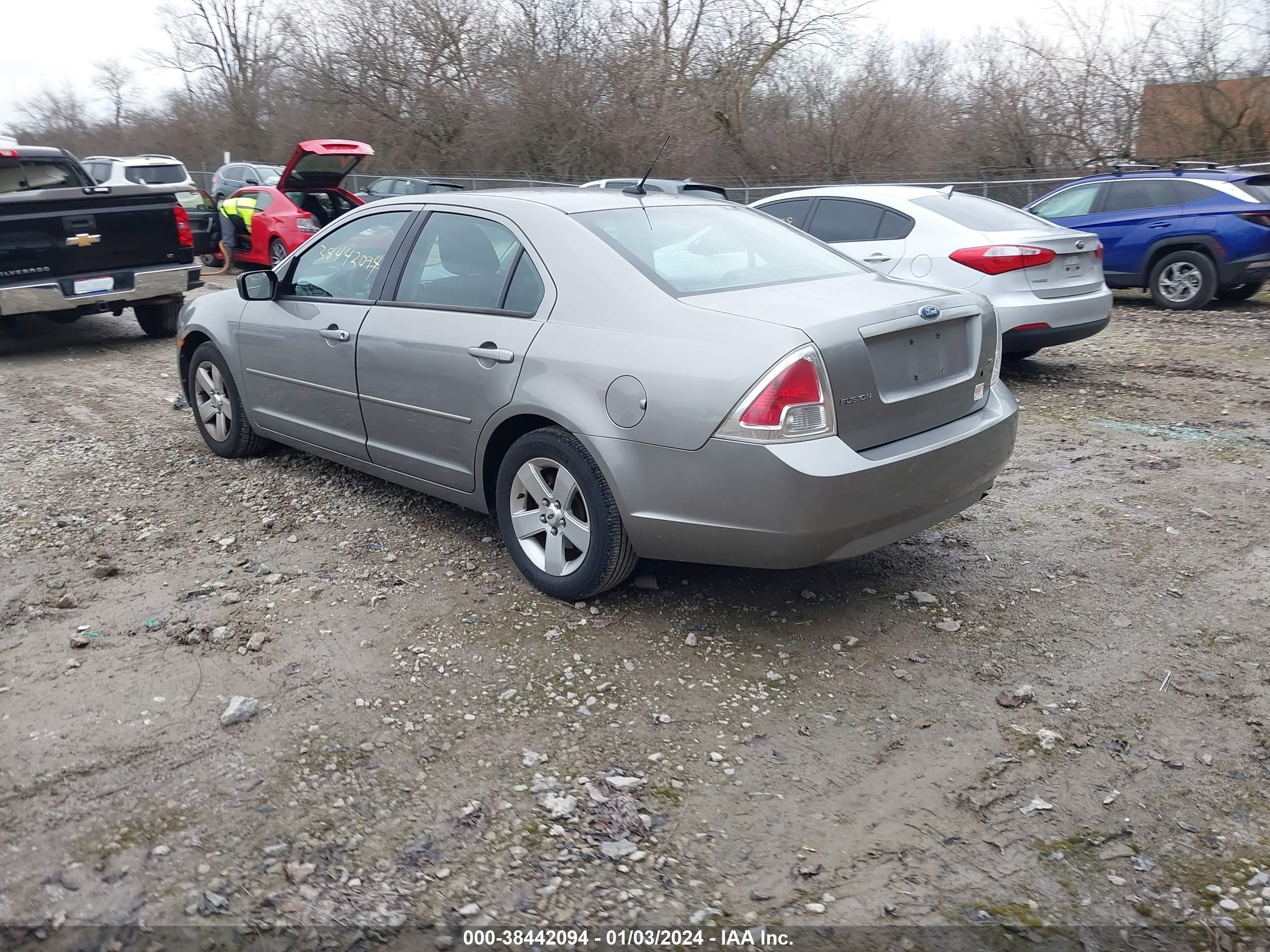 Photo 2 VIN: 3FAHP07Z49R201549 - FORD FUSION 