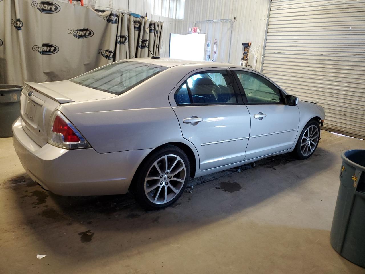 Photo 2 VIN: 3FAHP07Z58R217659 - FORD FUSION 