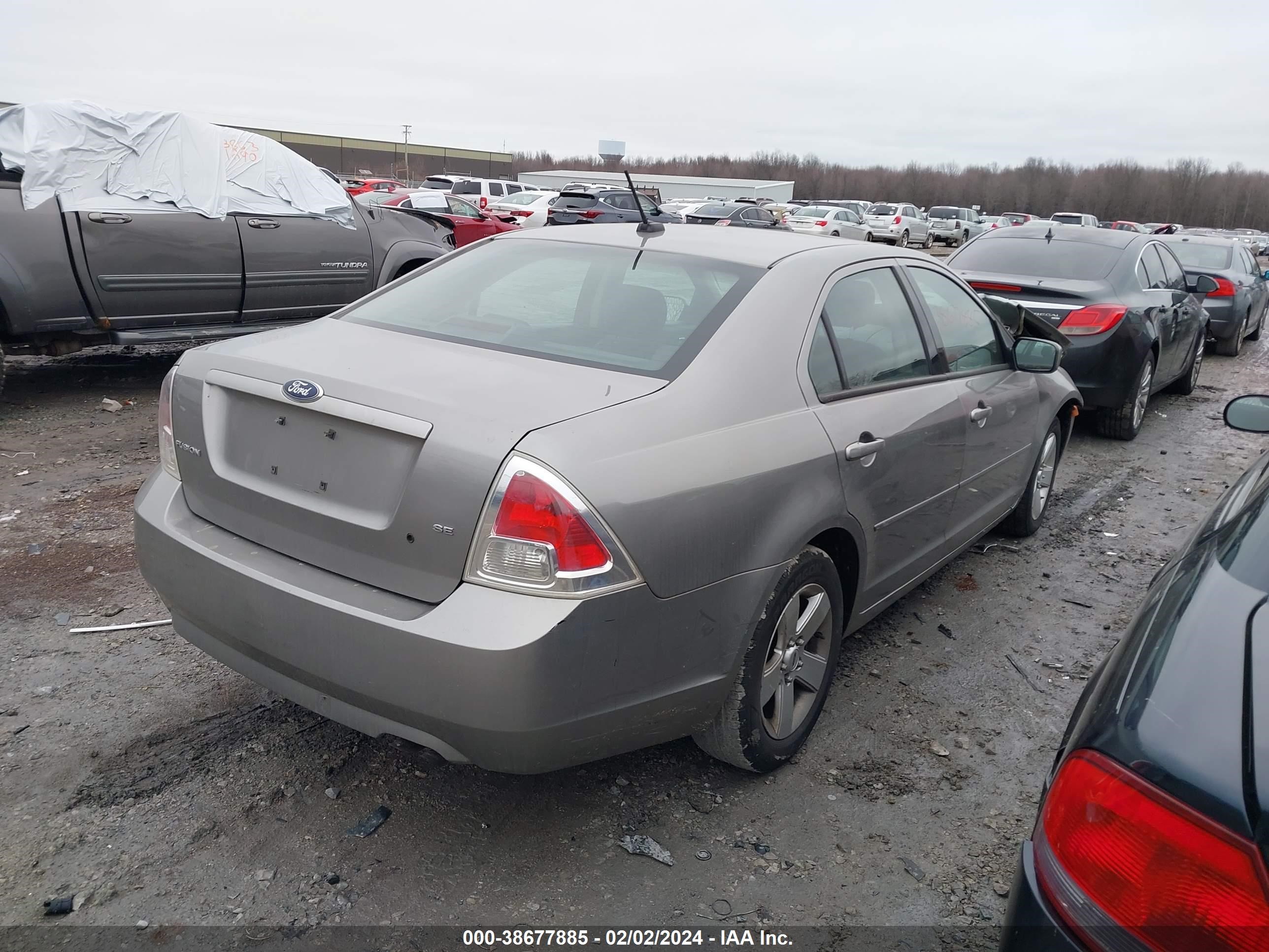 Photo 3 VIN: 3FAHP07Z68R137867 - FORD FUSION 