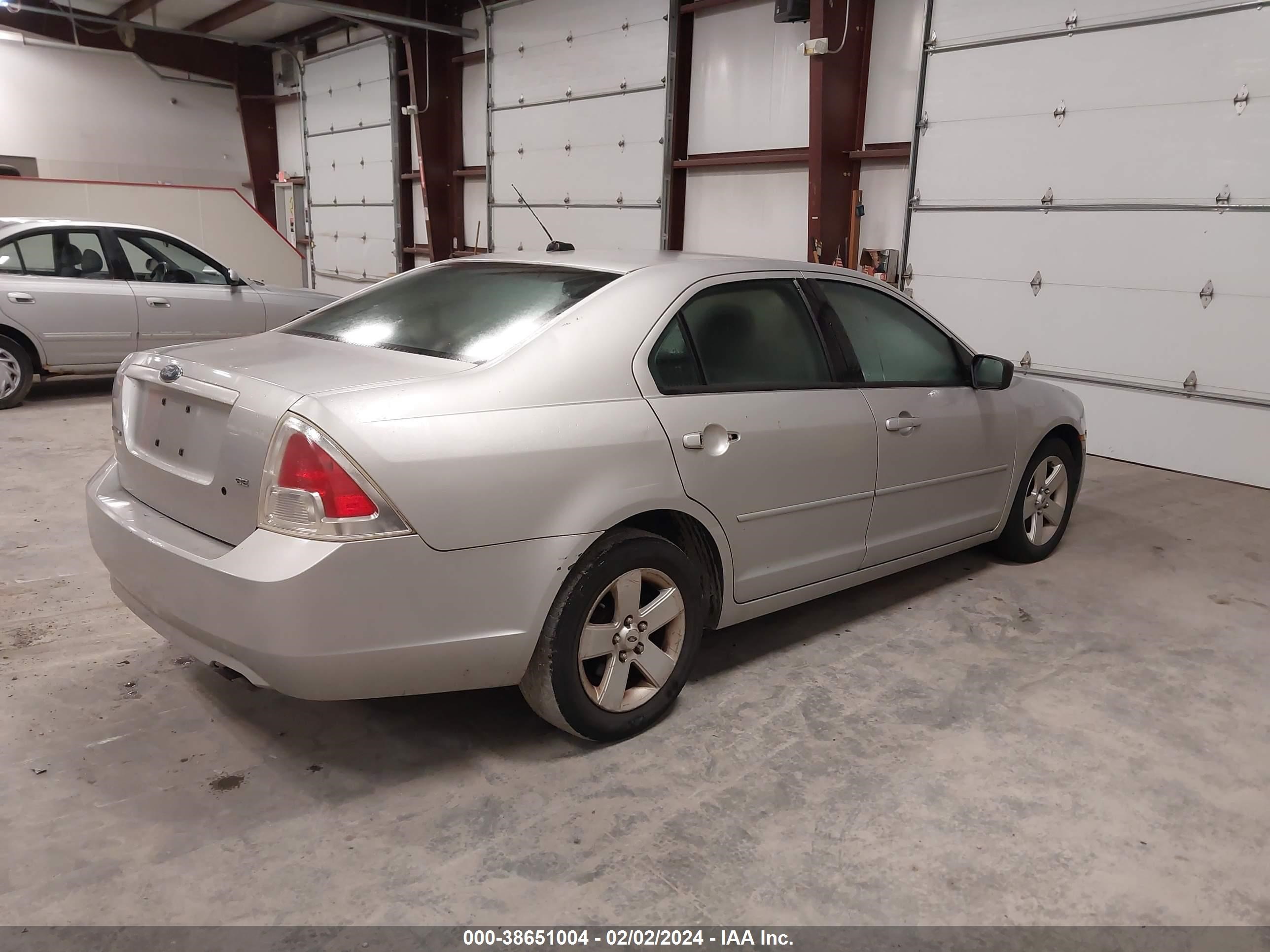 Photo 3 VIN: 3FAHP07Z69R157098 - FORD FUSION 