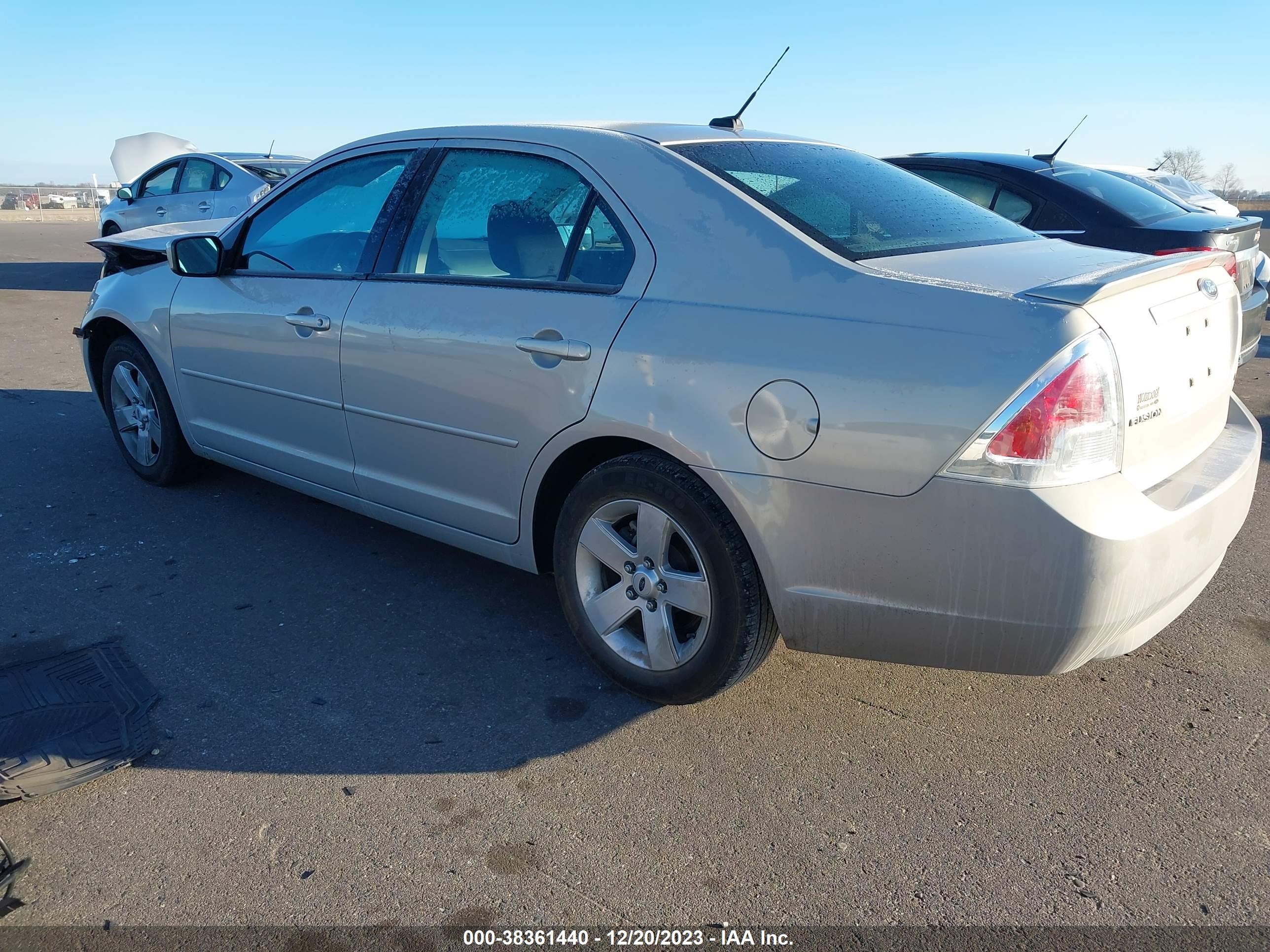 Photo 2 VIN: 3FAHP07Z69R212780 - FORD FUSION 