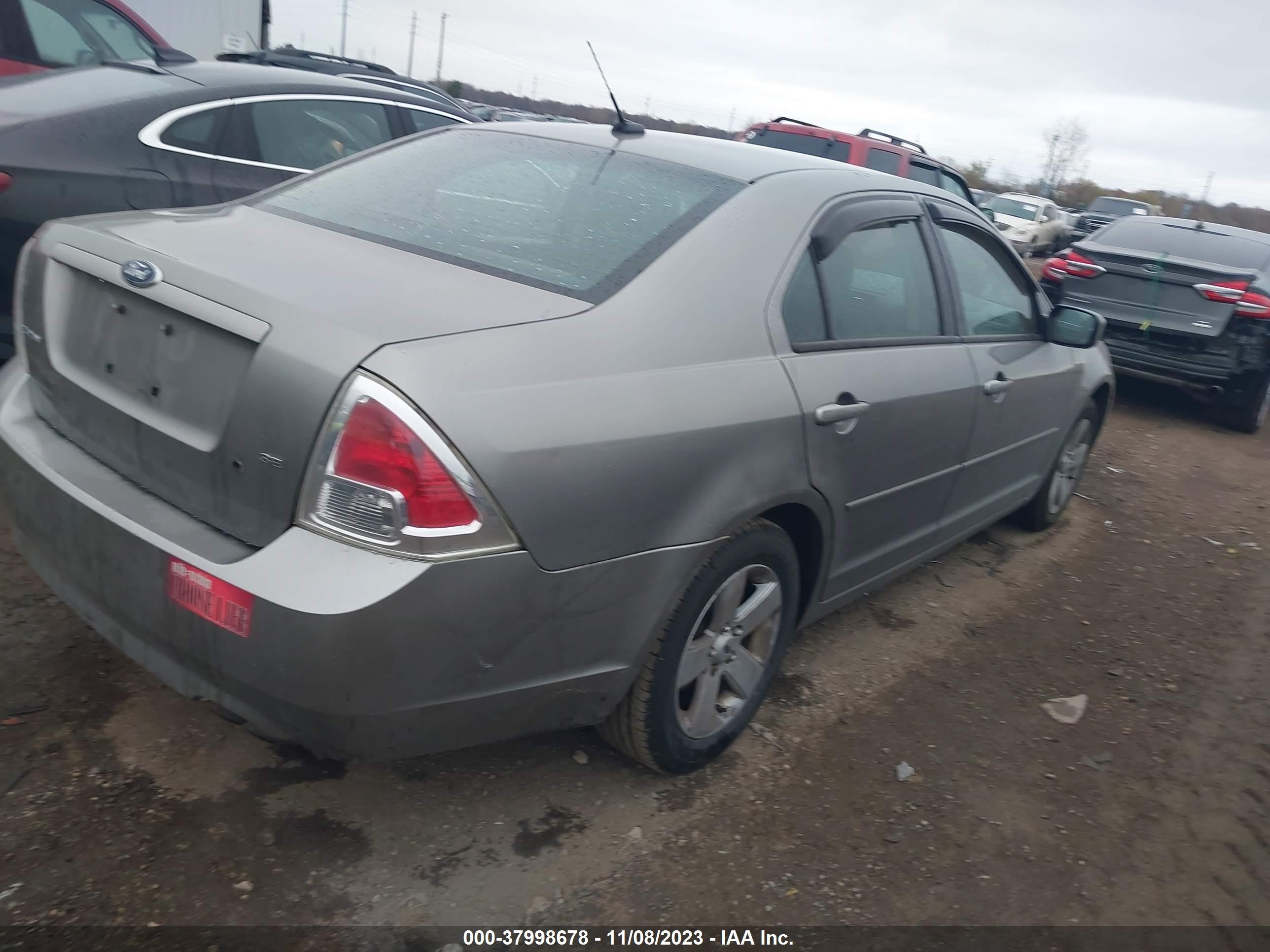 Photo 3 VIN: 3FAHP07Z98R275063 - FORD FUSION 