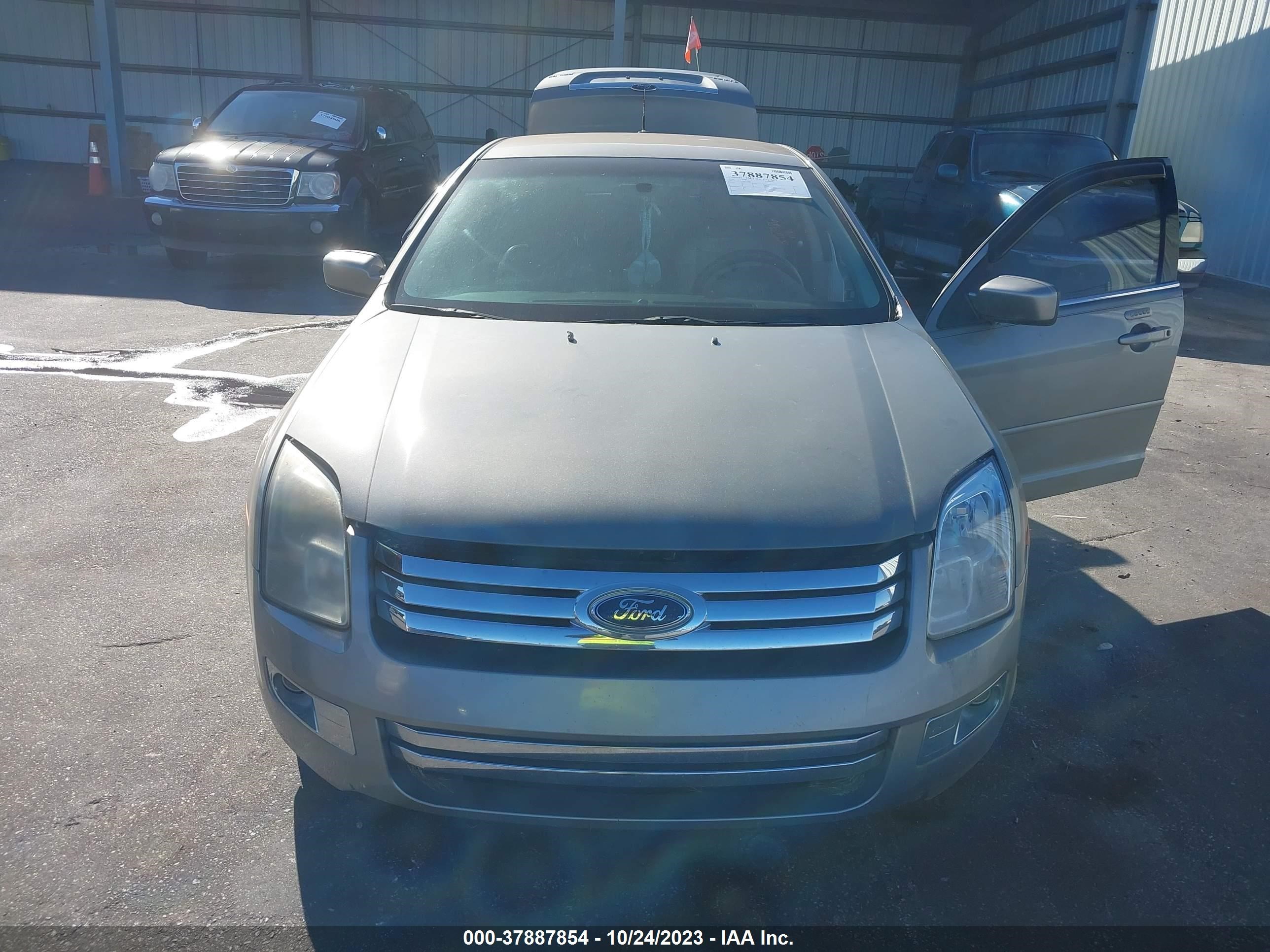 Photo 5 VIN: 3FAHP08108R212426 - FORD FUSION 