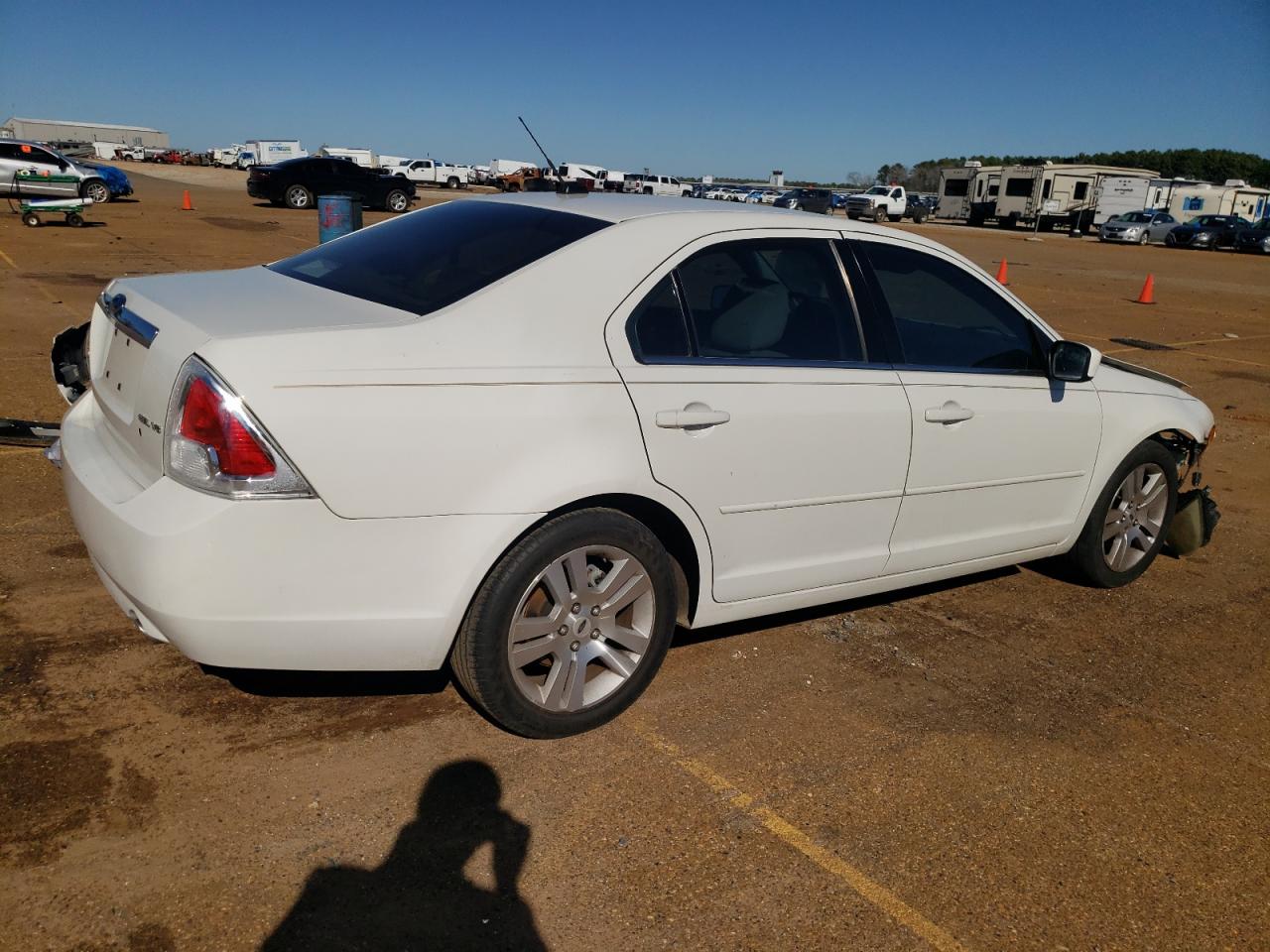 Photo 2 VIN: 3FAHP08109R155310 - FORD FUSION 