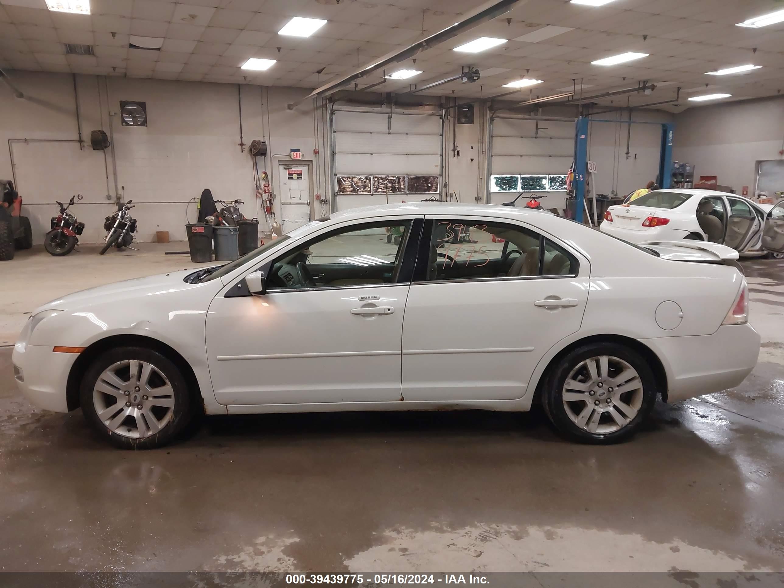 Photo 14 VIN: 3FAHP08178R204601 - FORD FUSION 