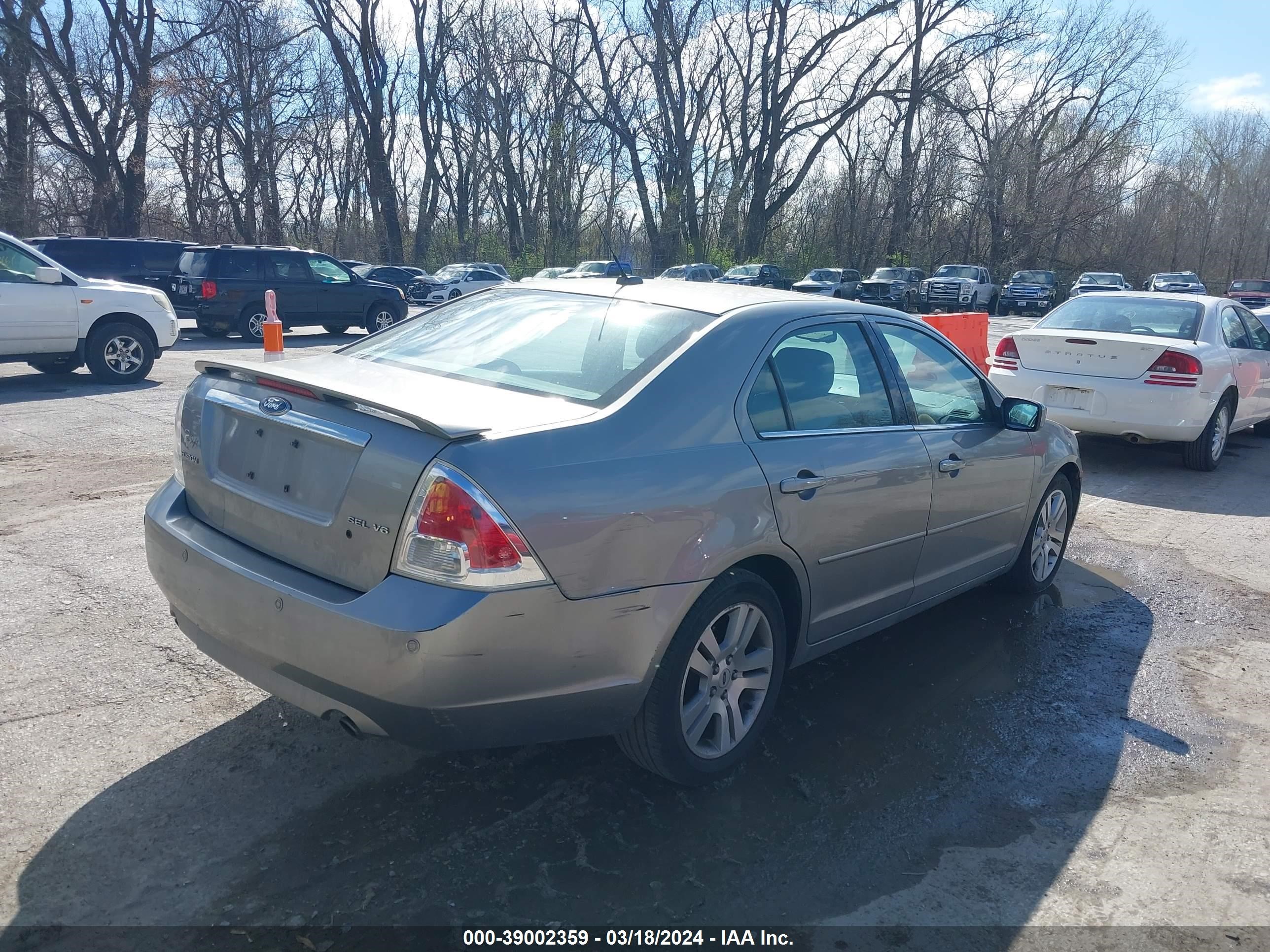 Photo 3 VIN: 3FAHP08198R132218 - FORD FUSION 