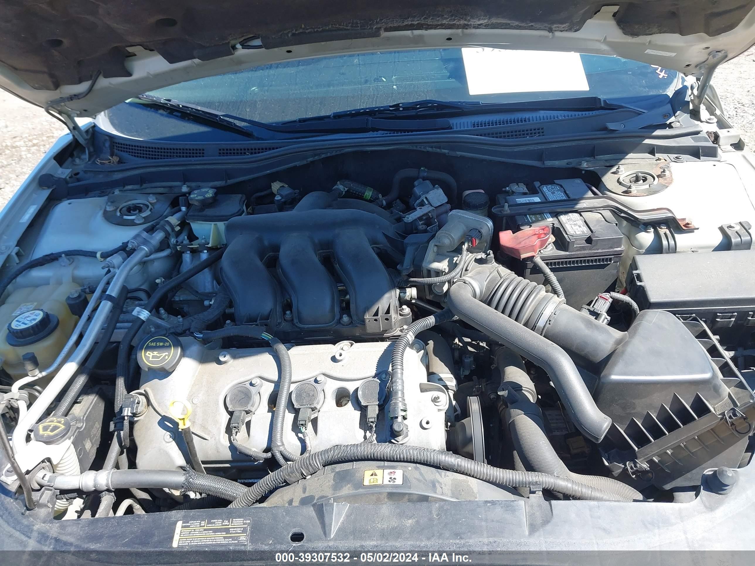 Photo 9 VIN: 3FAHP08198R163601 - FORD FUSION 