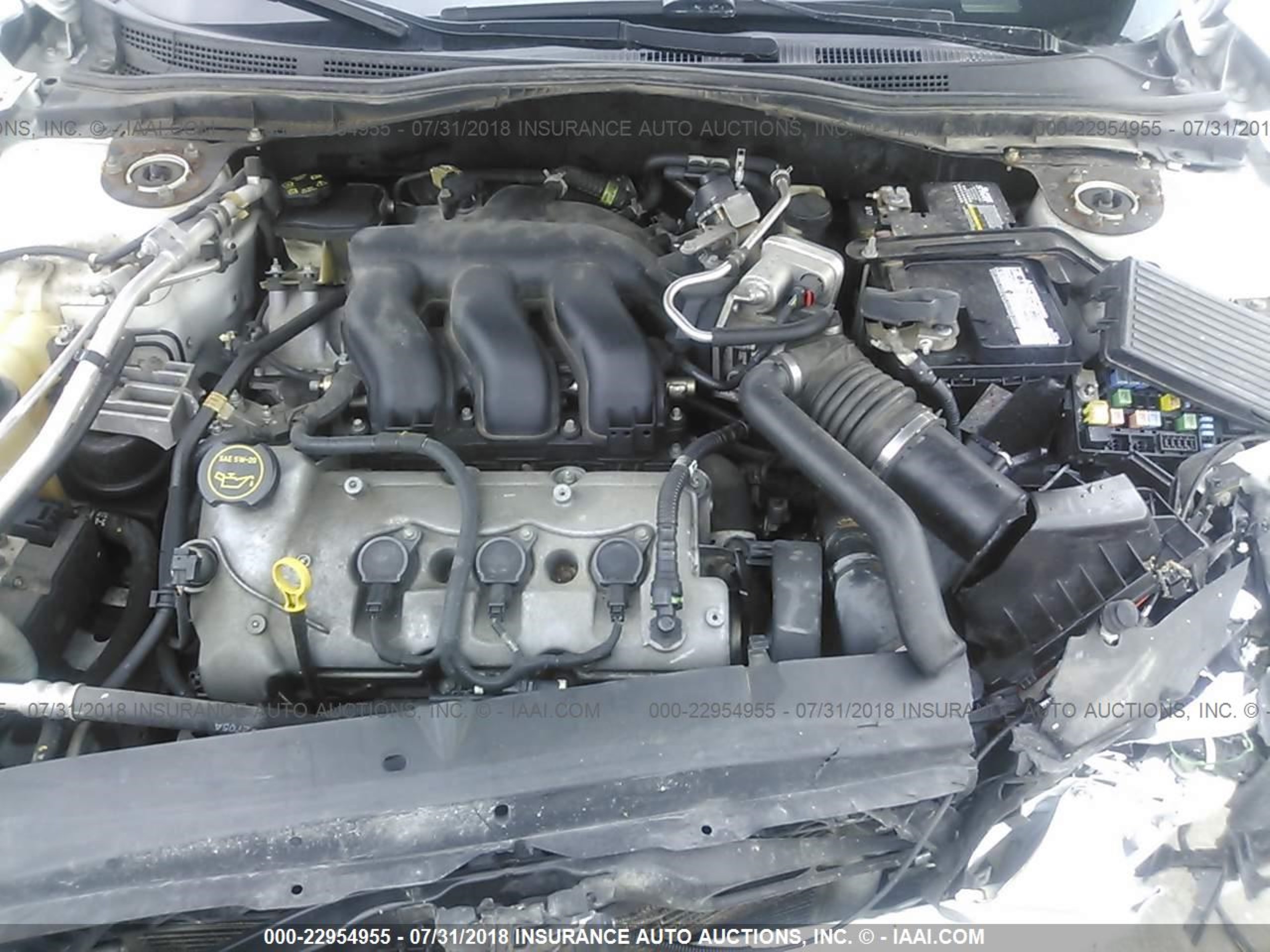 Photo 9 VIN: 3FAHP081X6R122813 - FORD FUSION 