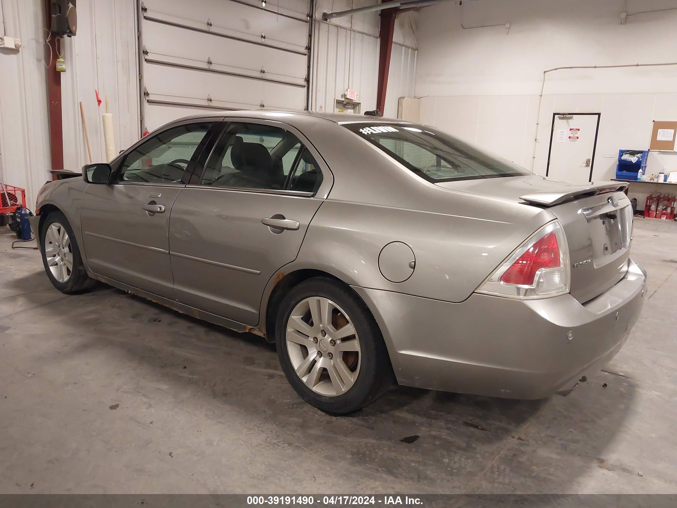 Photo 2 VIN: 3FAHP081X8R247555 - FORD FUSION 