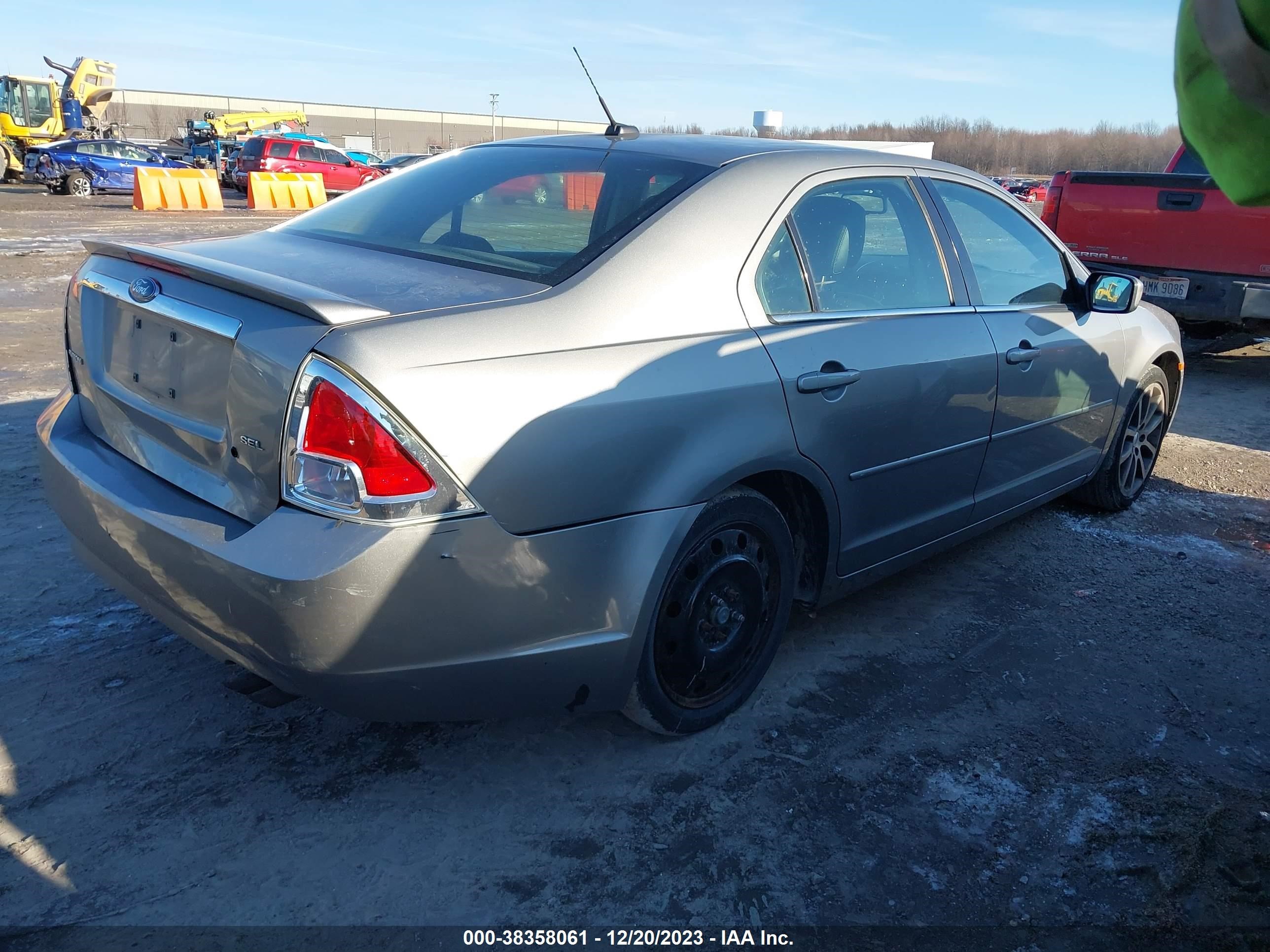 Photo 3 VIN: 3FAHP08Z99R141041 - FORD FUSION 