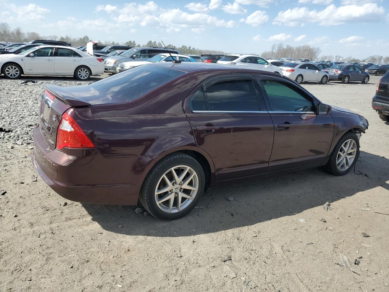 Photo 2 VIN: 3FAHP0CG0BR216723 - FORD FUSION 