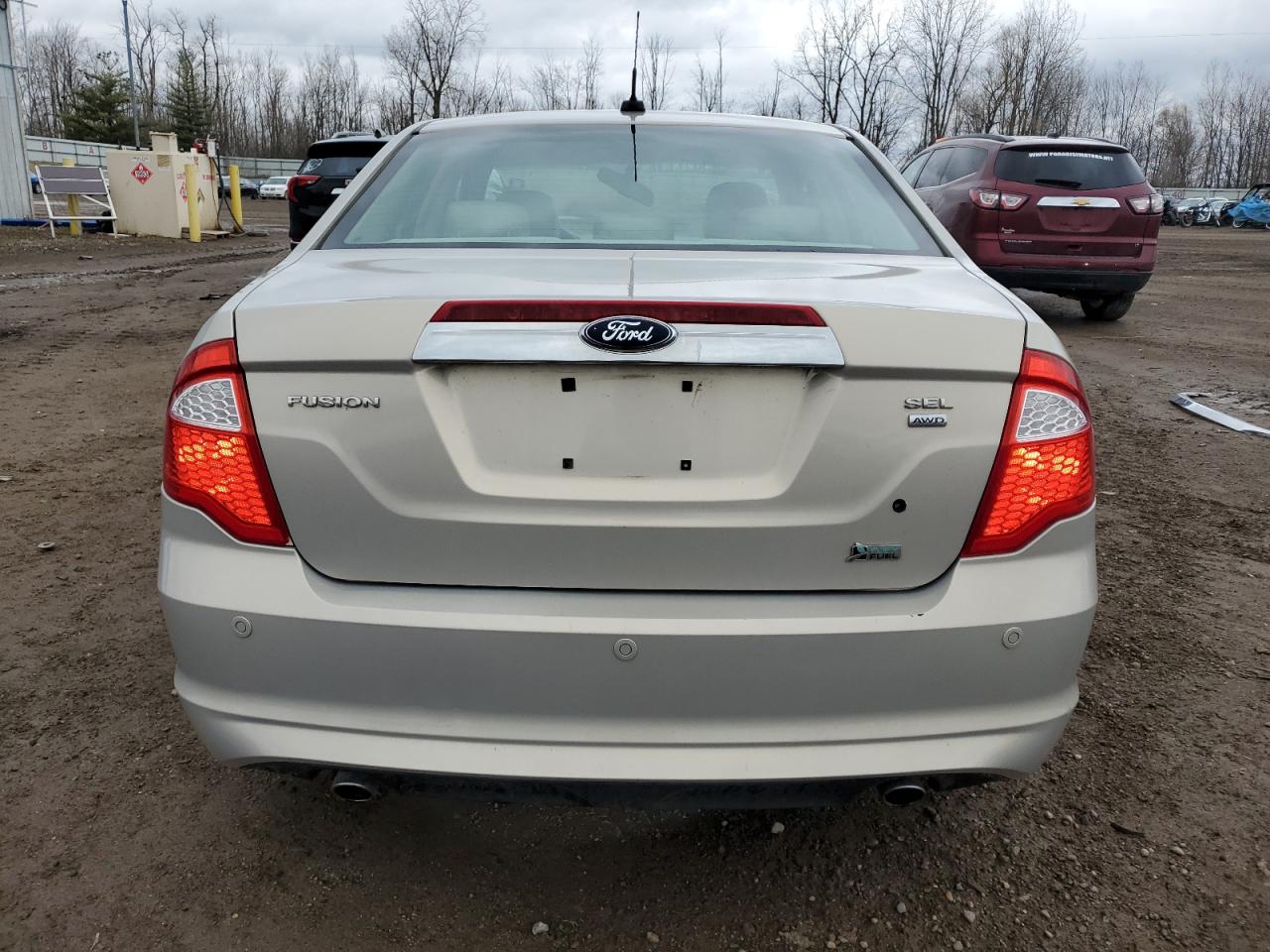 Photo 5 VIN: 3FAHP0CG6AR186769 - FORD FUSION 