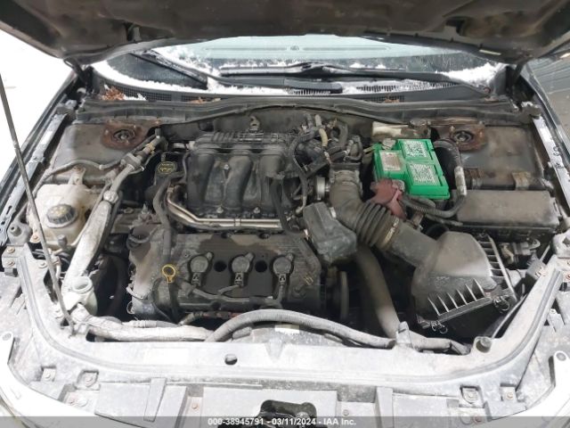 Photo 9 VIN: 3FAHP0CG7AR254013 - FORD FUSION 