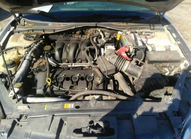 Photo 9 VIN: 3FAHP0CG7AR317336 - FORD FUSION 